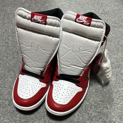Nike Air Jordan 1 Retro High "Chicago" (2015)