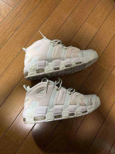 NIKE Women's AIR MORE UPTEMPO "BARLEY GREEN"
