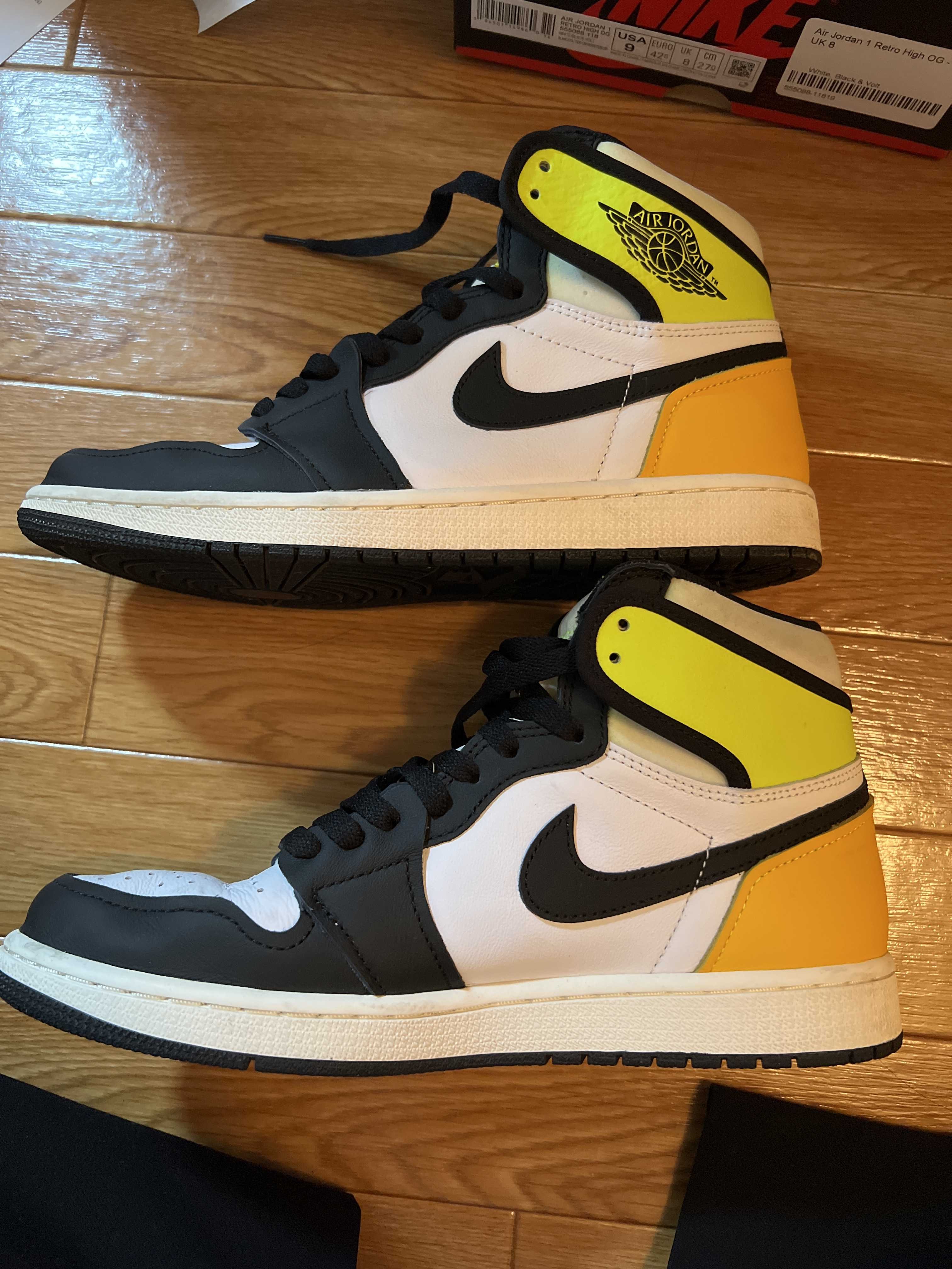 Nike Air Jordan 1 High OG "Volt Gold"