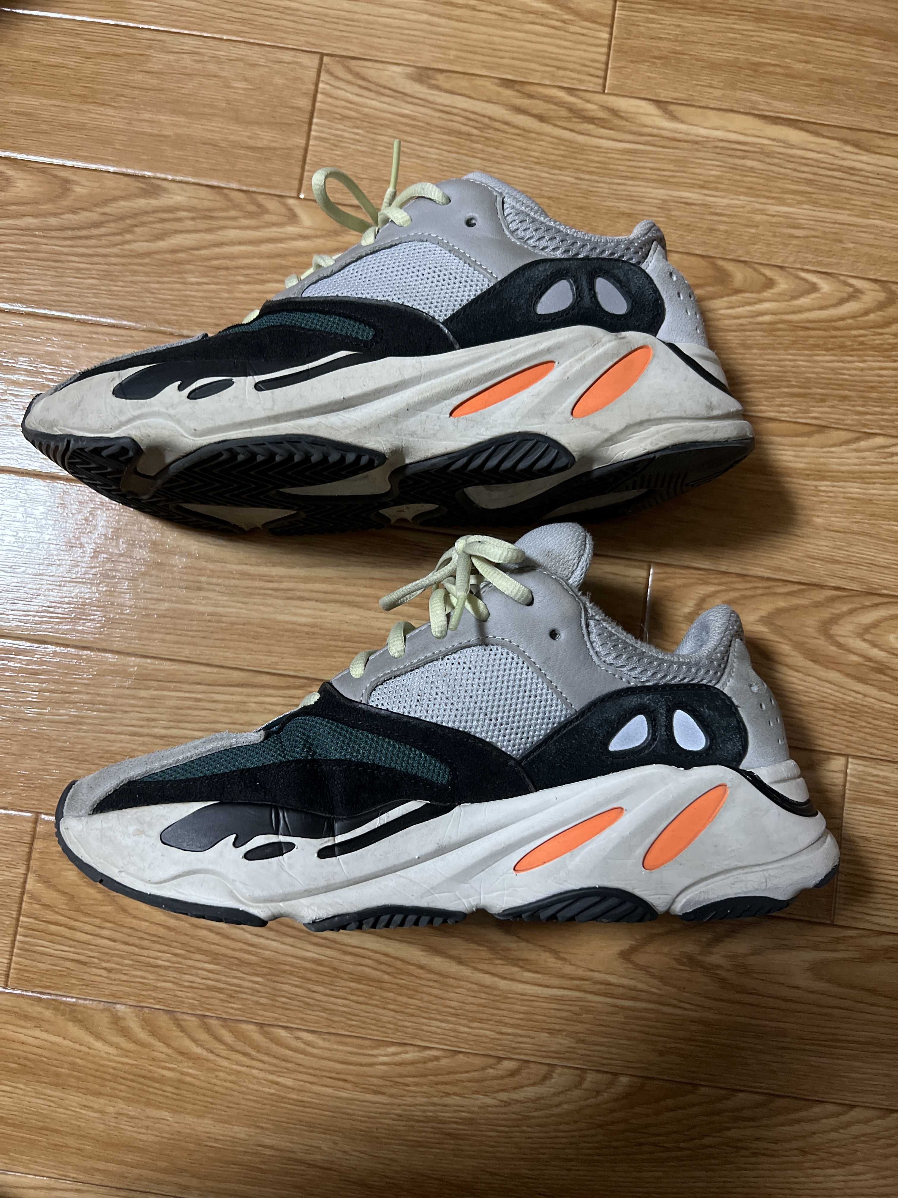 adidas YEEZY Boost 700 "Wave Runner"