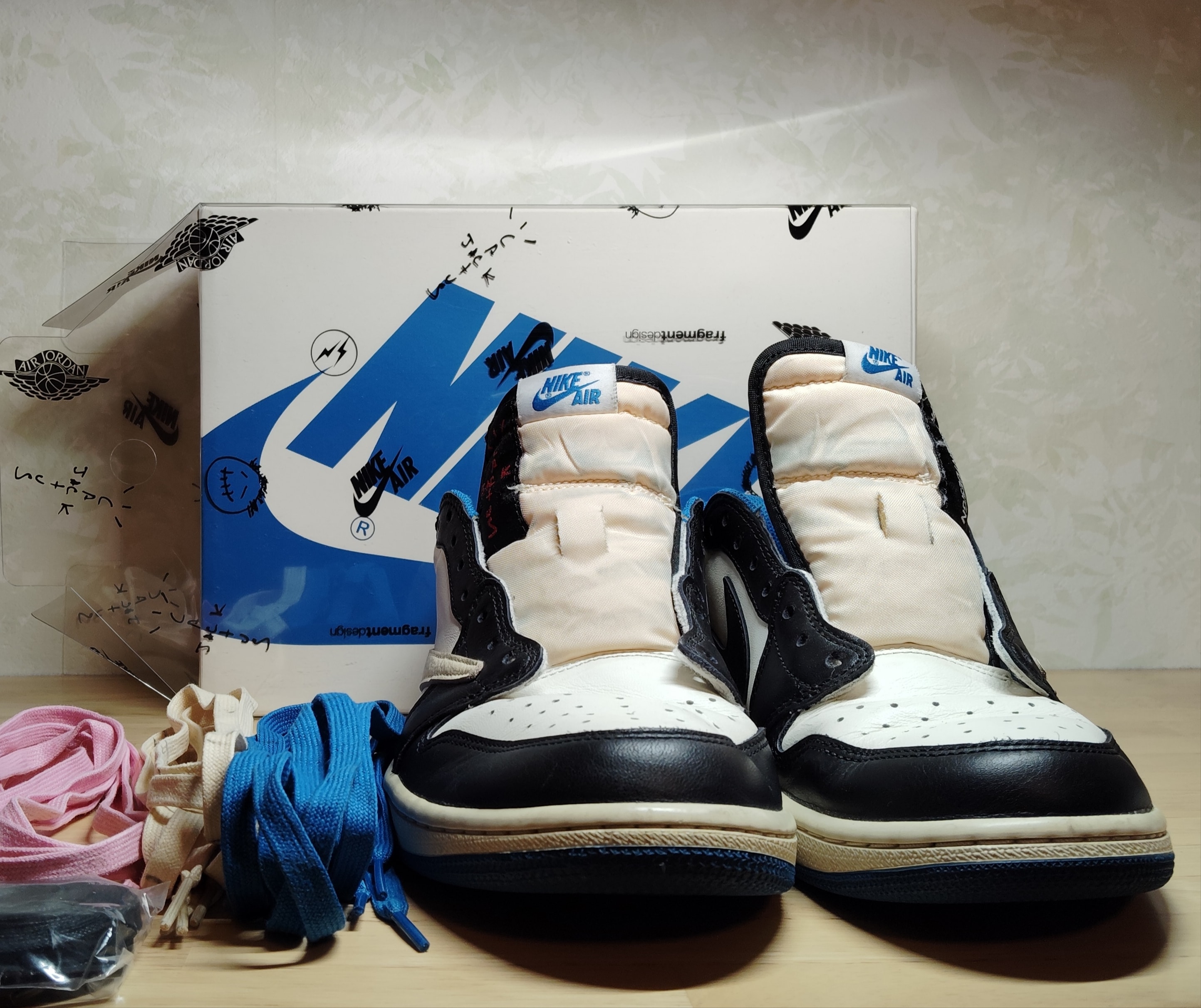 Travis Scott × fragment design × Nike Air Jordan 1 Low OG SP "Military Blue"