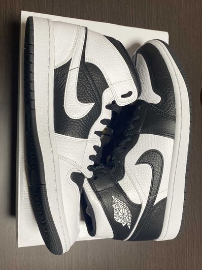 Nike Women's Air Jordan 1 Mid "Homage"