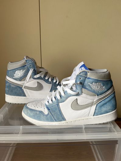 Nike Air Jordan 1 High OG "Hyper Royal"