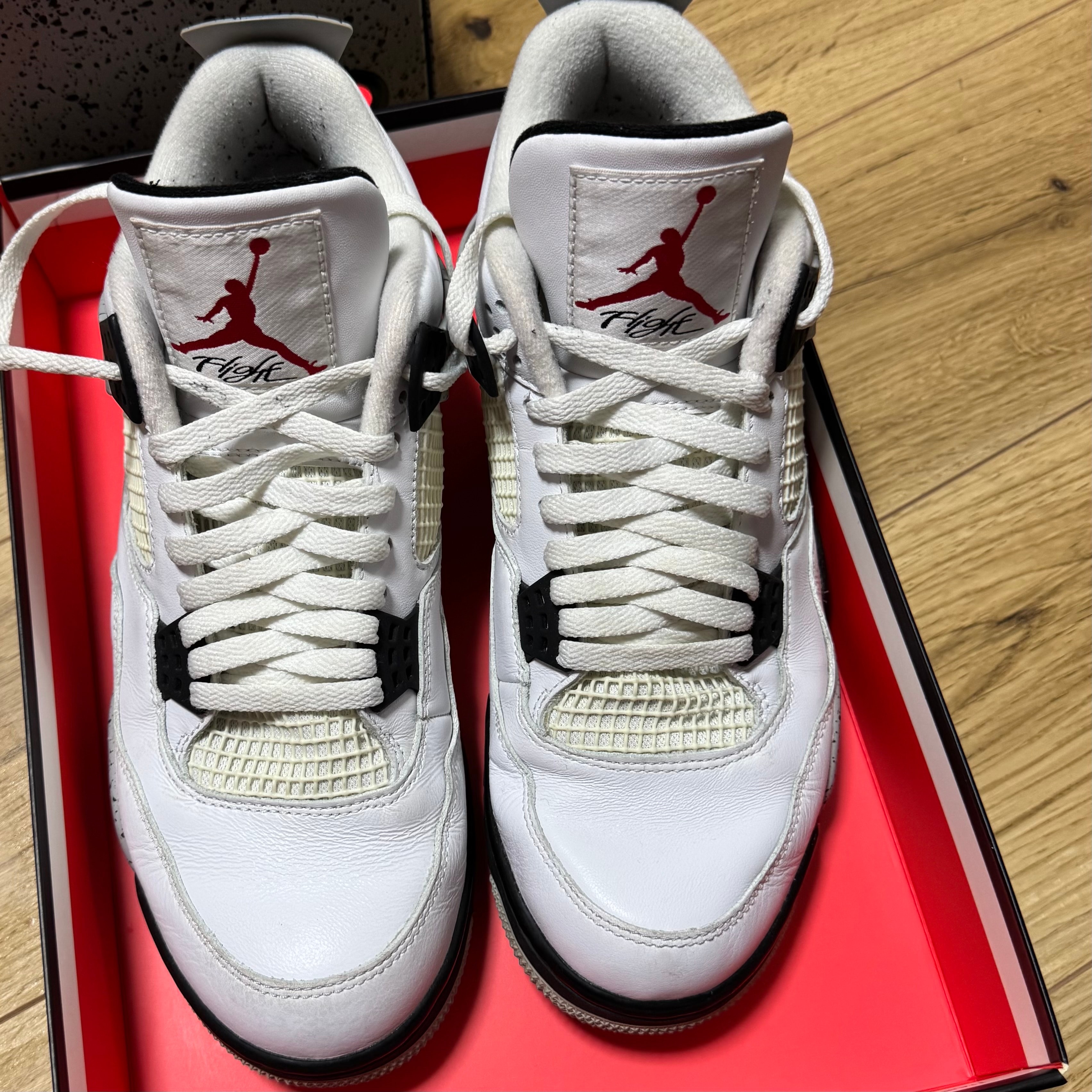 Nike Air Jordan 4 Retro "White Cement" (2016)