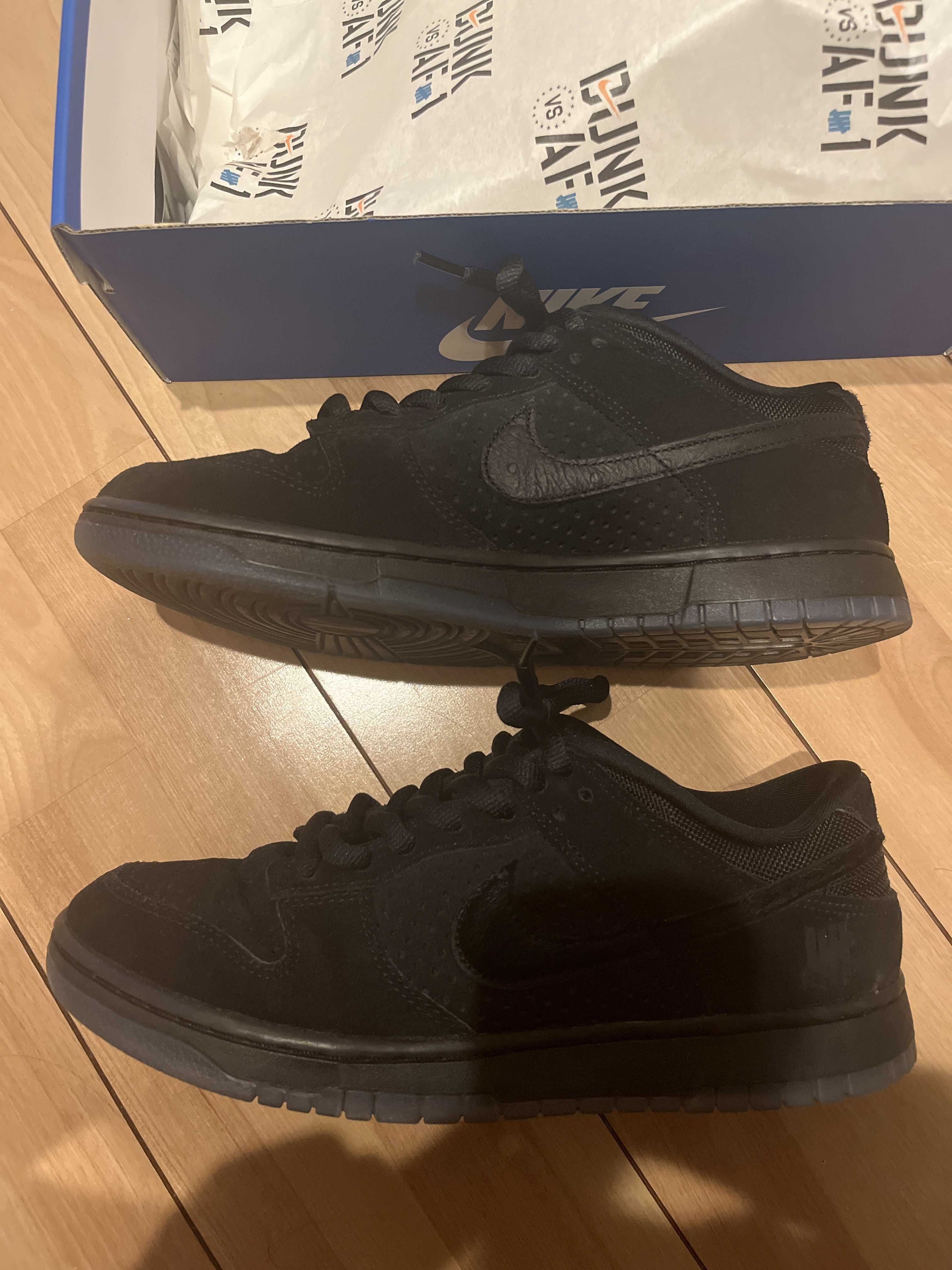 UNDEFEATED × Nike Dunk Low SP "5 ON IT"