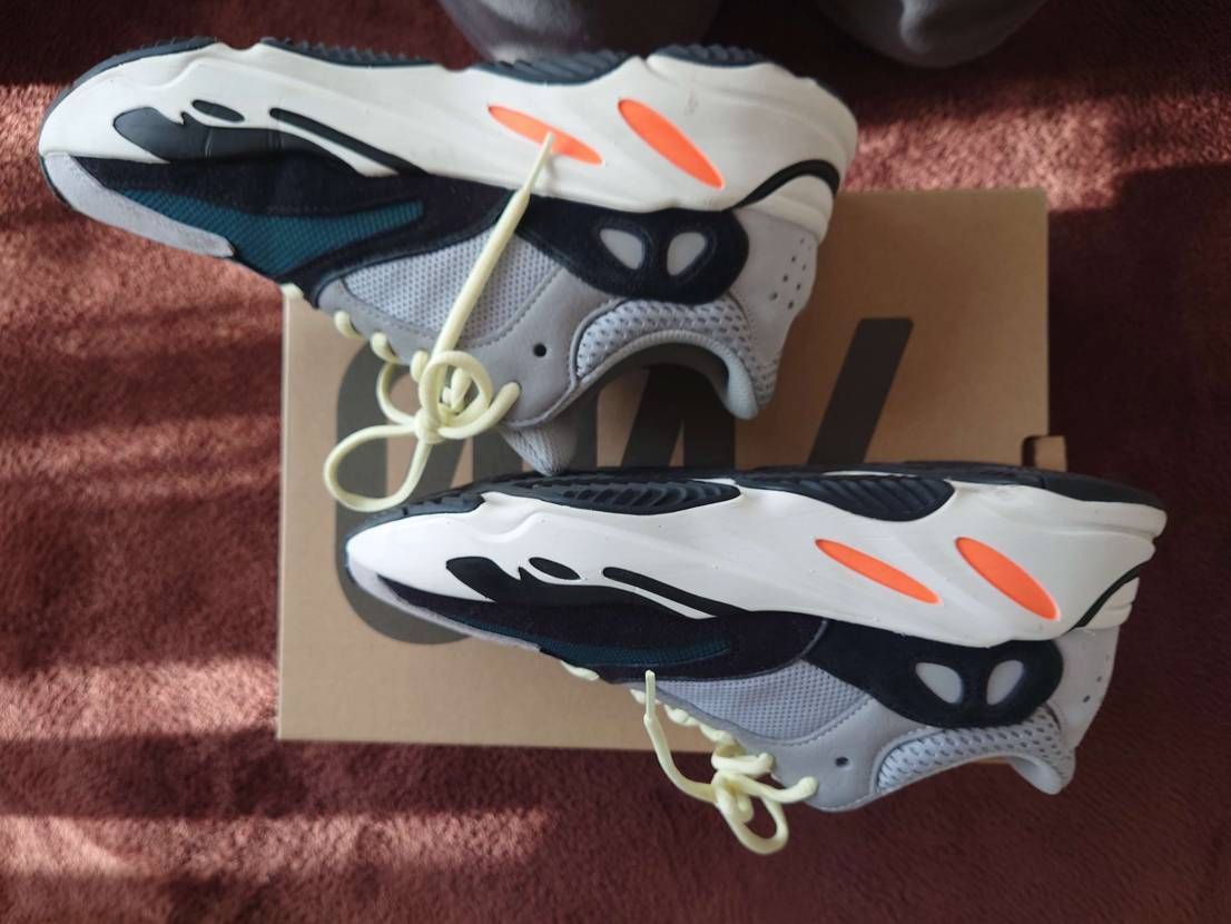 adidas YEEZY Boost 700 "Wave Runner"