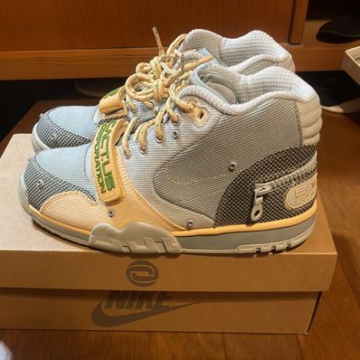 Travis Scott × Nike Air Trainer 1 SP "Grey Haze and Dusty Sage"