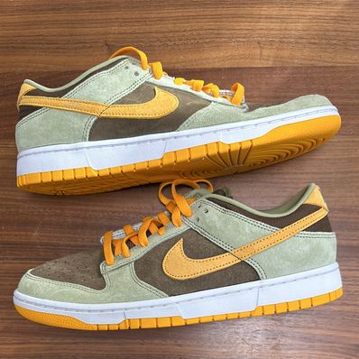 Nike Dunk Low SE "Dusty Olive"