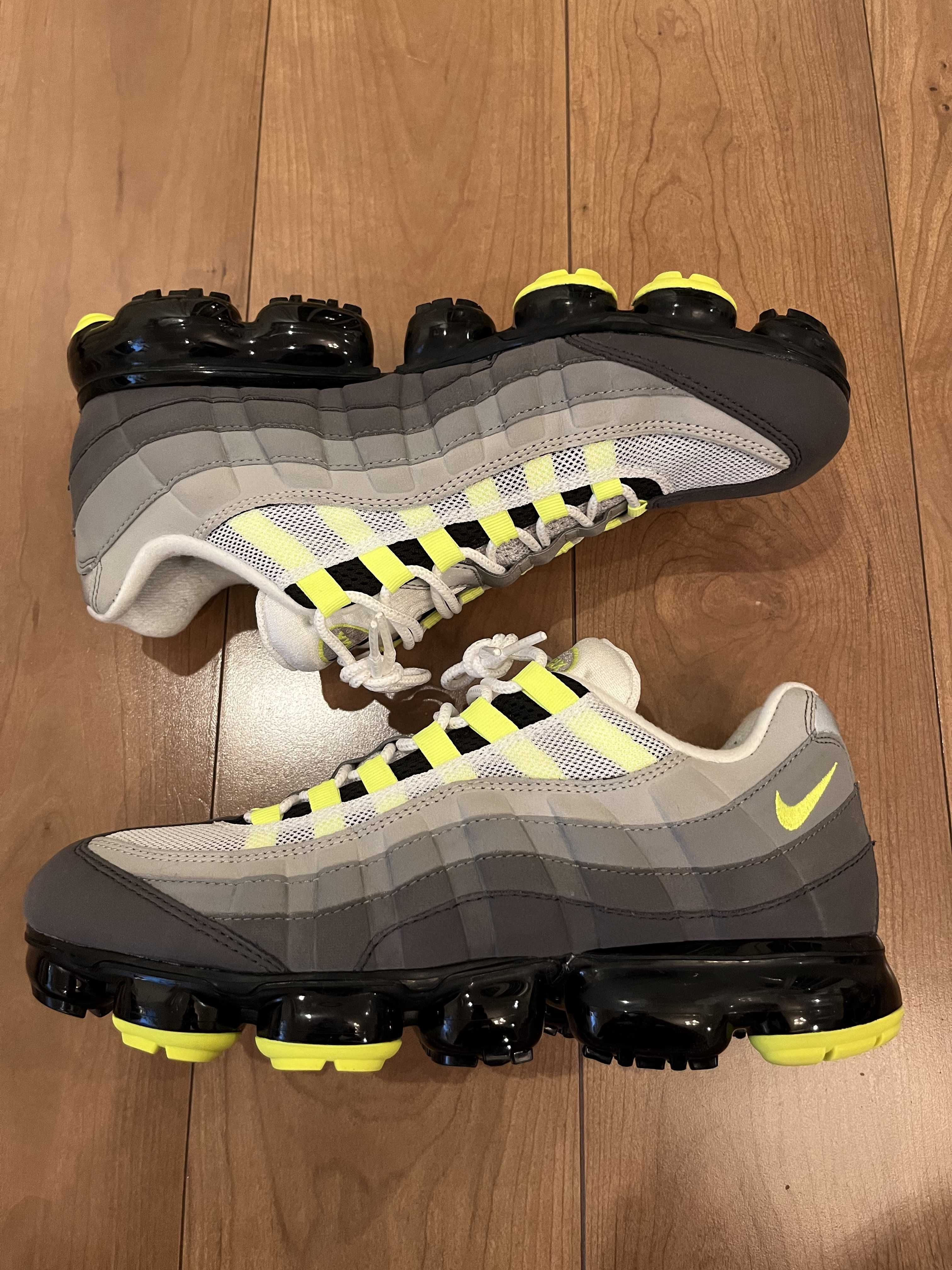 Nike Air Vapormax 95 "Neon"