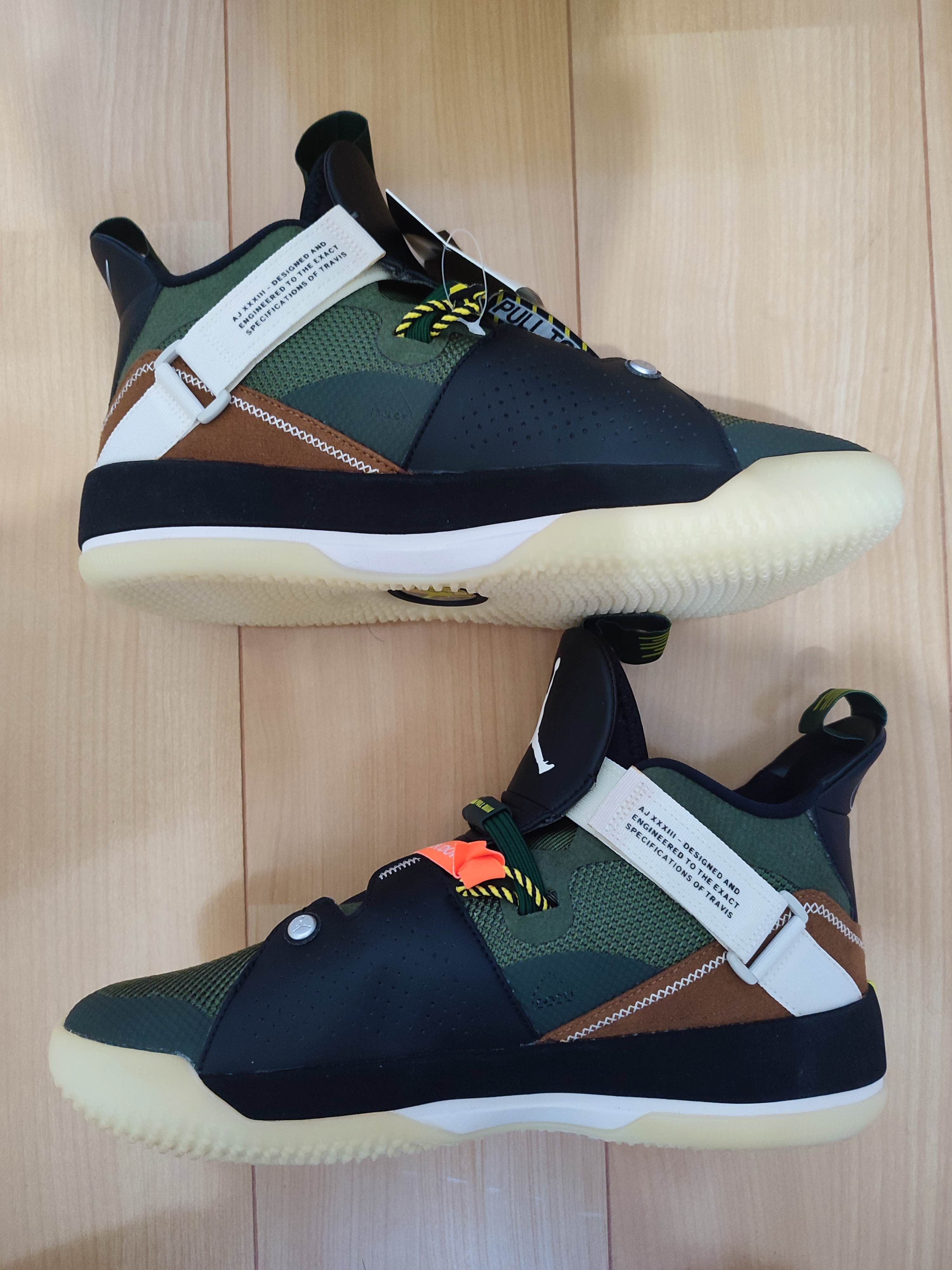Travis Scott × Nike Air Jordan 33 NRG "Cactus Jack"