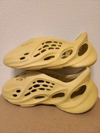 adidas YEEZY Foam Runner "Sulfur"