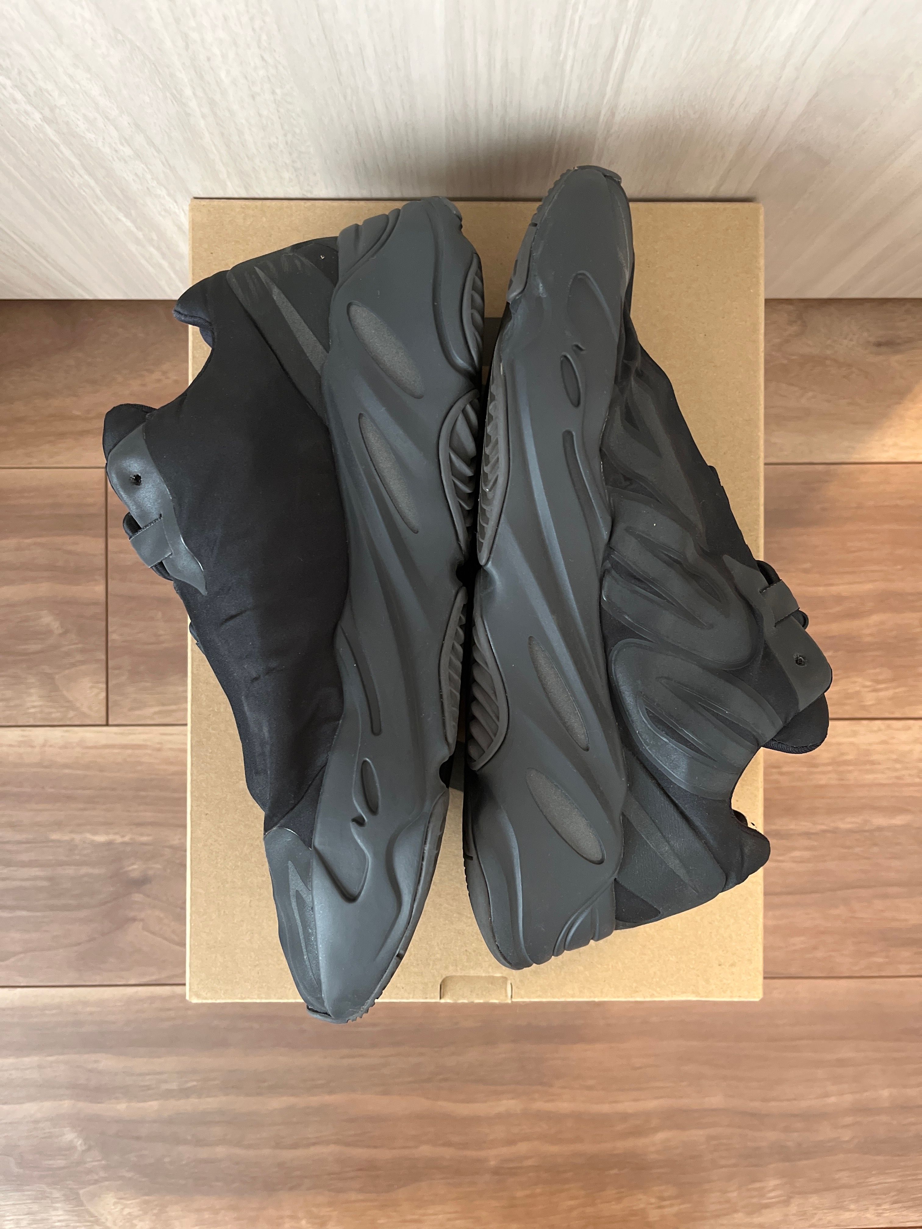 adidas YEEZY Boost 700 MNVN "Black"