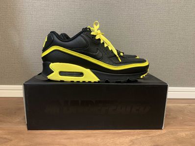 UNDEFEATED × Nike Air Max 90 "Black/Yellow"