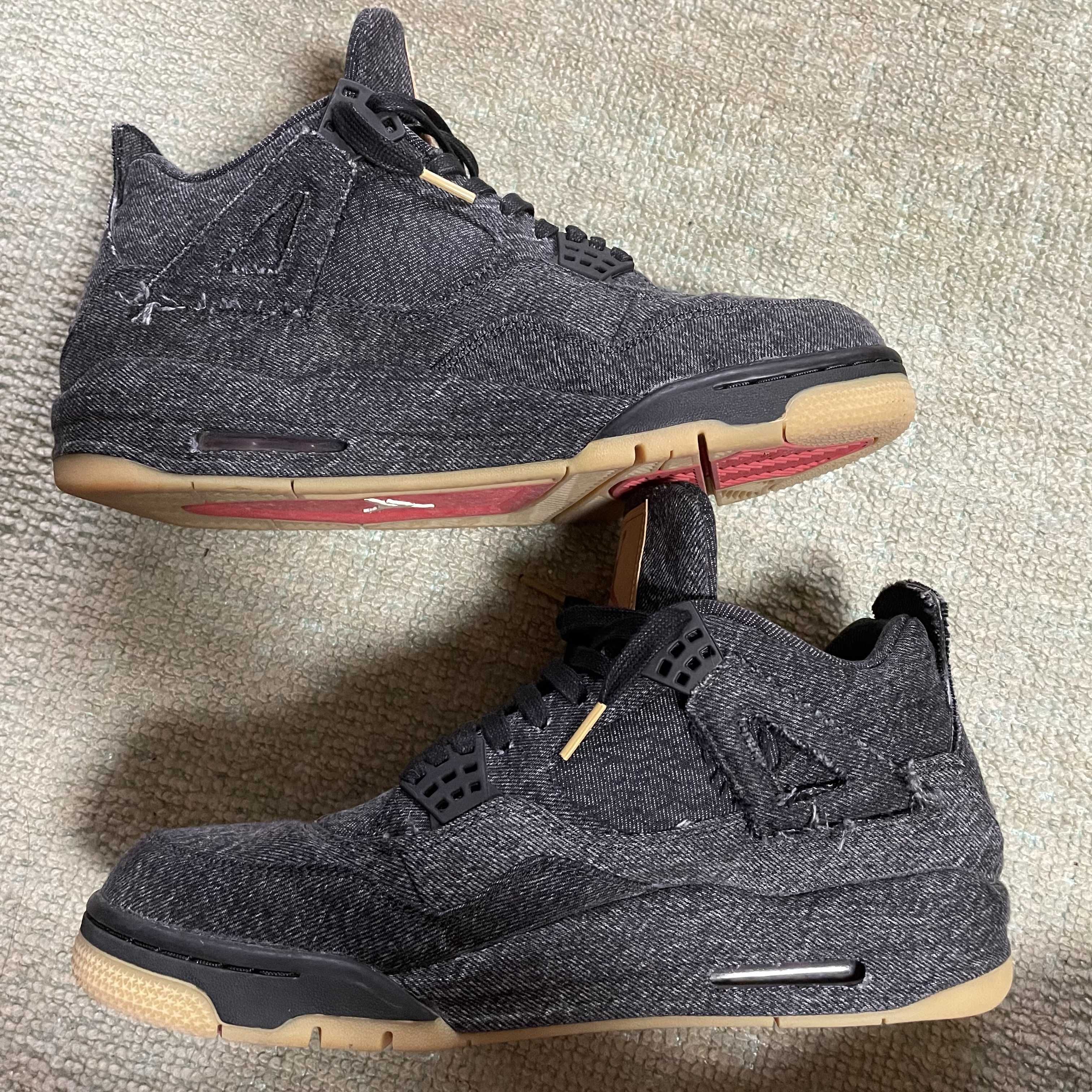 Nike × Levi's Air Jordan 4 "Black Denim" (Tag: LEVIS®)