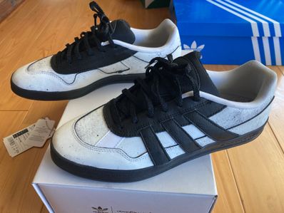 adidas Aloha Super "Footwear White/Core Black/Bold Green"