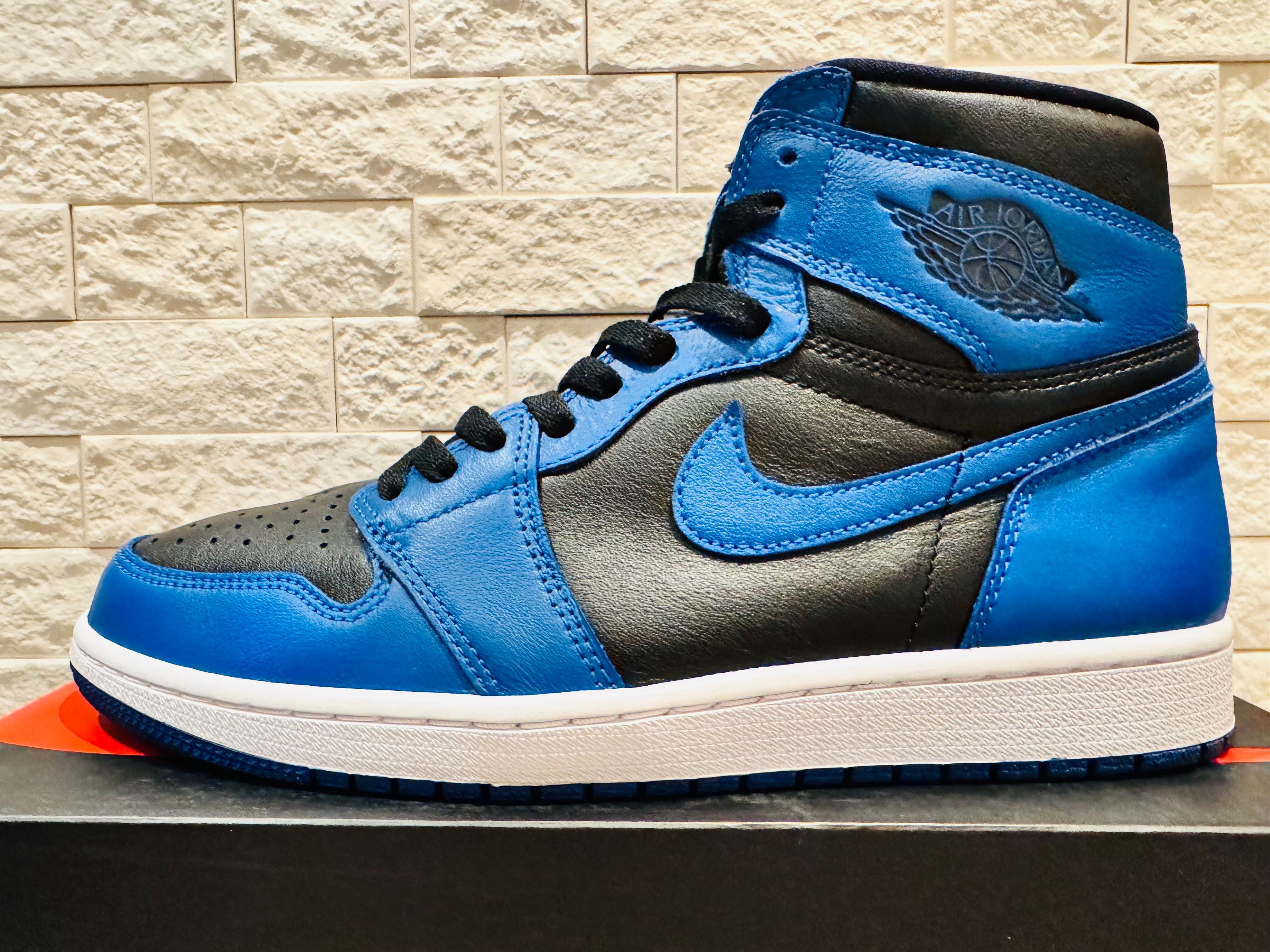 Nike Air Jordan 1 Retro High OG "Dark Marina Blue"