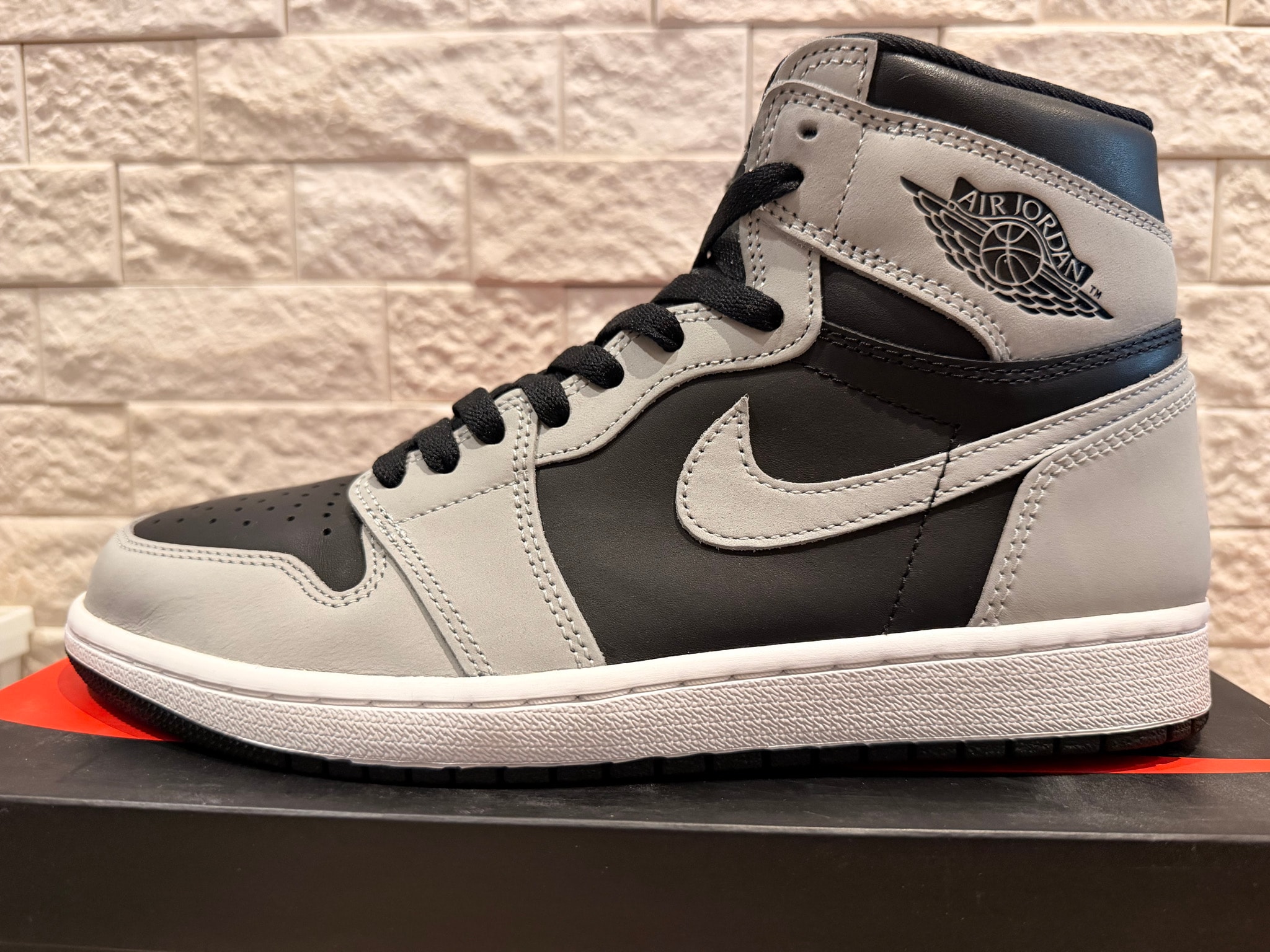 Nike Air Jordan 1 High OG "Shadow 2.0"