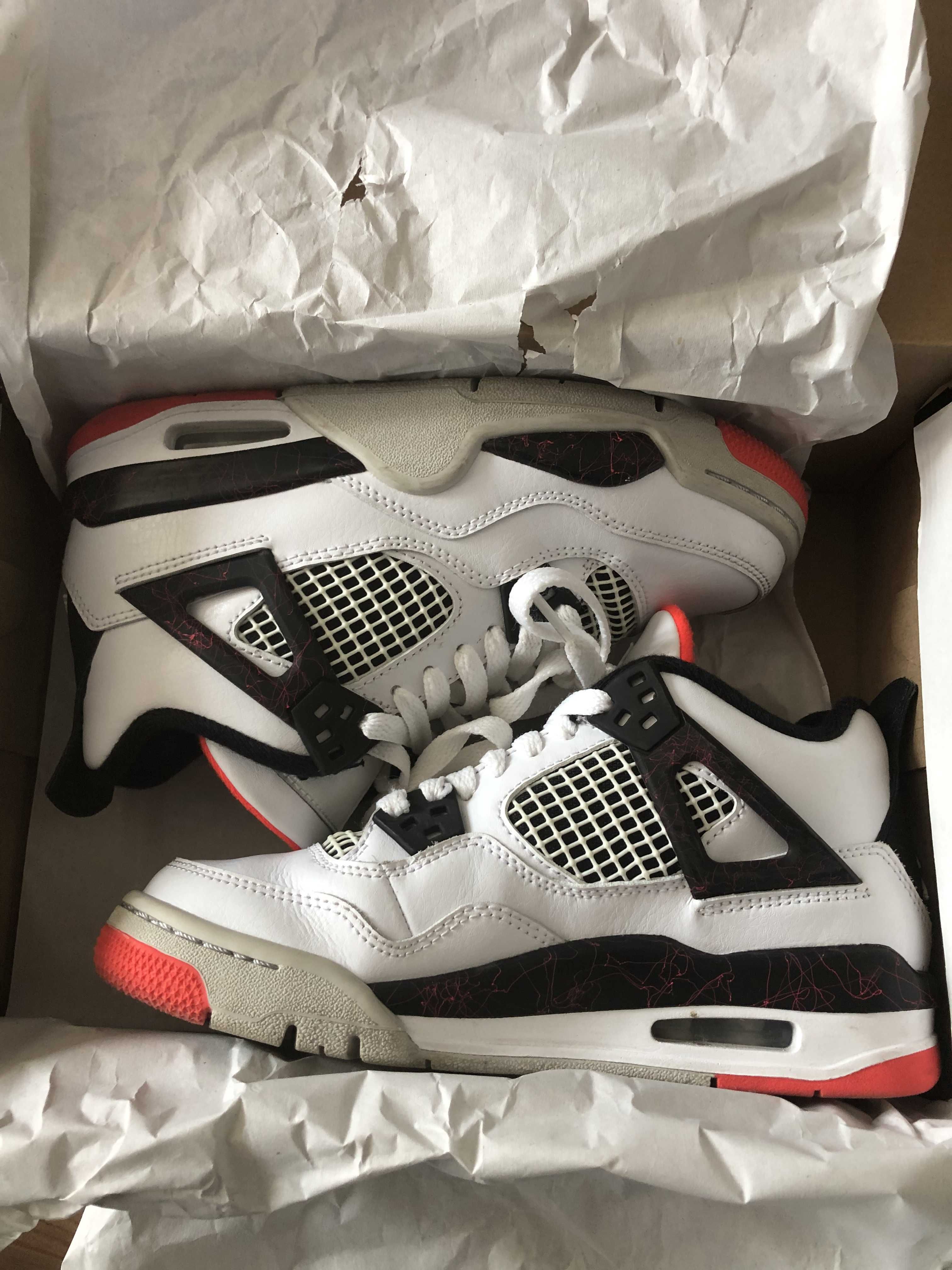 NIKE GS AIR JORDAN 4 RETRO "FLIGHT NOSTALGIA"