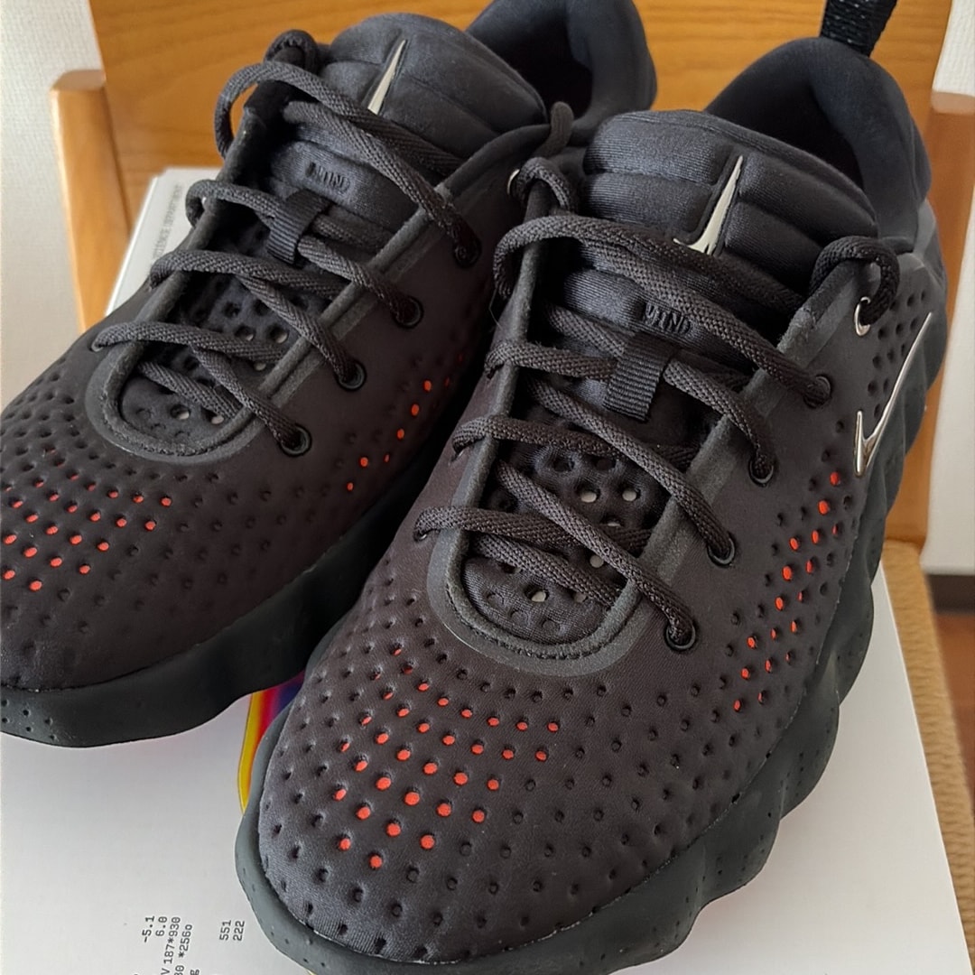 Nike Mind 002 "Black/Hyper Crimson"