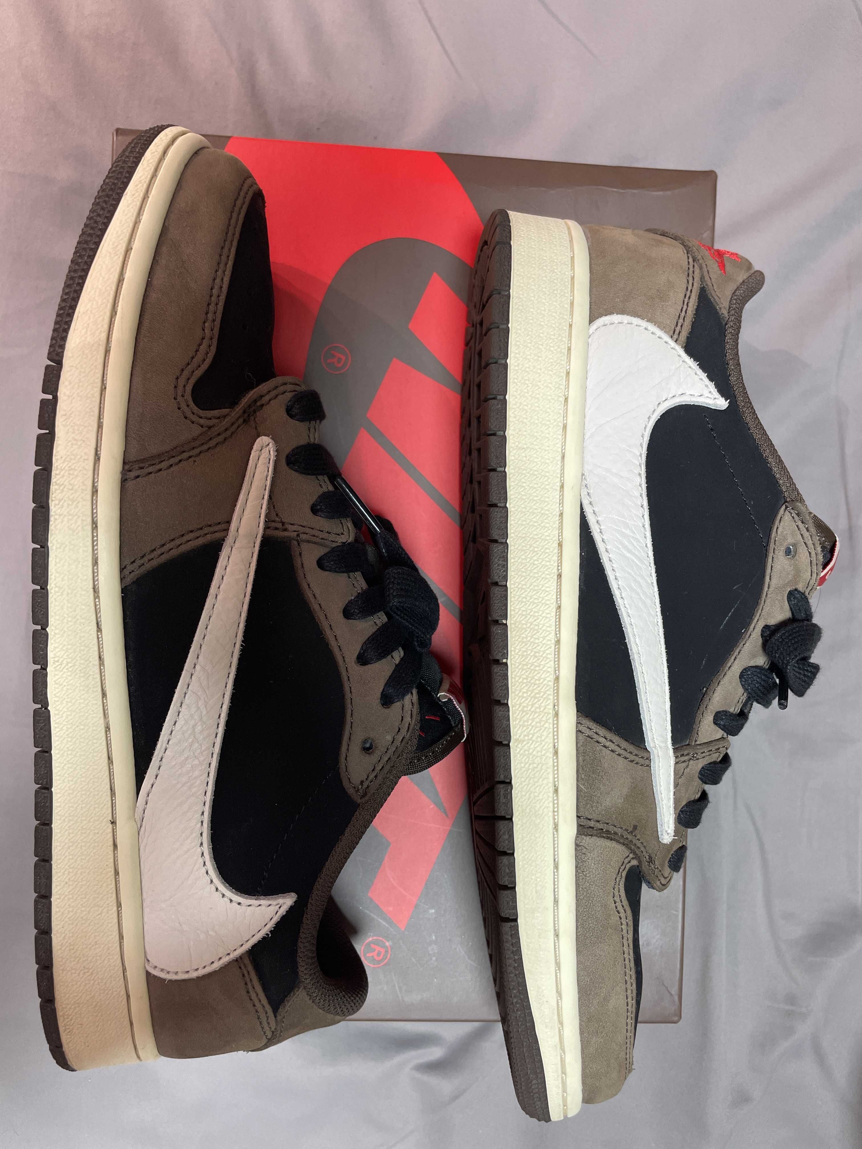 Travis Scott × Nike Air Jordan 1 Low OG SP-T "Black/Dark Mocha"