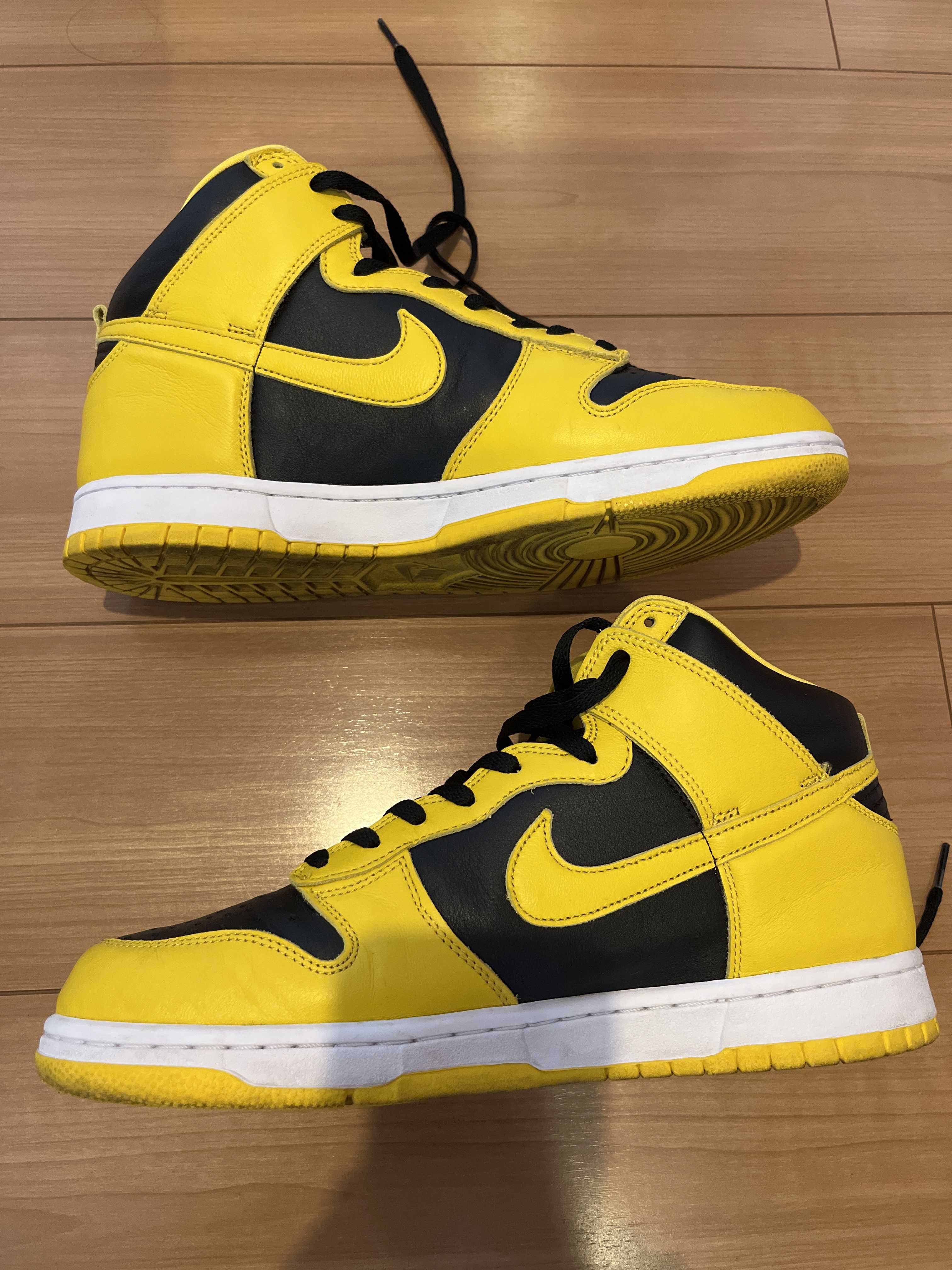 Nike Dunk High "Black/Varsity Maize"