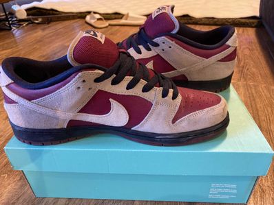 Nike SB Dunk Low Pro "Burgundy/Grey"