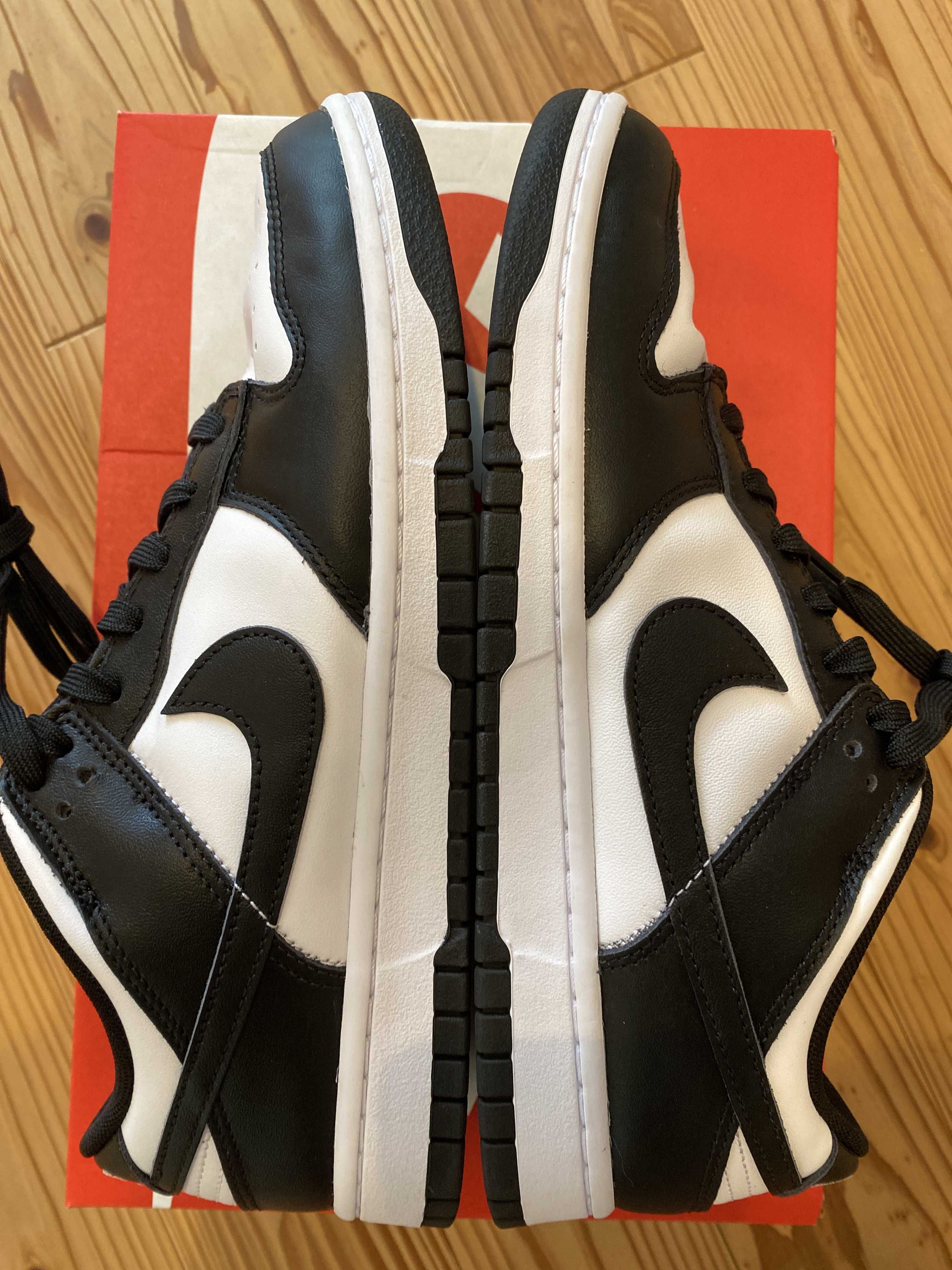 Nike Dunk Low Retro "Panda/White/Black"