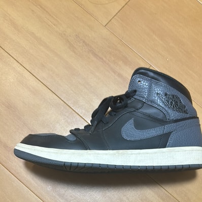 Nike Air Jordan 1 Retro Mid "Black/Dark Grey"