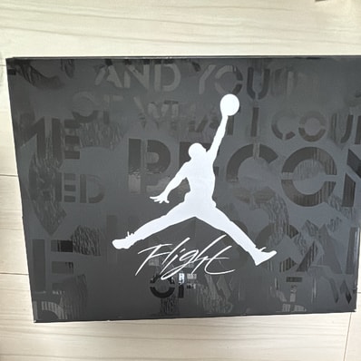 Nike Air Jordan 4 Retro "Fear"