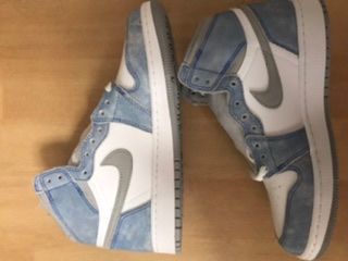 Nike GS Air Jordan 1 High OG "Hyper Royal"