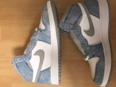 Nike GS Air Jordan 1 High OG "Hyper Royal"