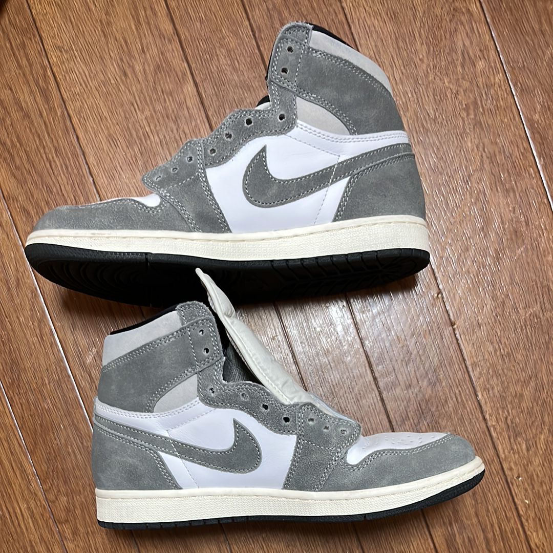 Nike Air Jordan 1 Retro High OG "Black and Smoke Grey"