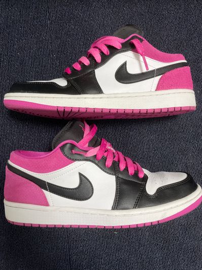 Nike Air Jordan 1 Low "Black/White-Magenta"