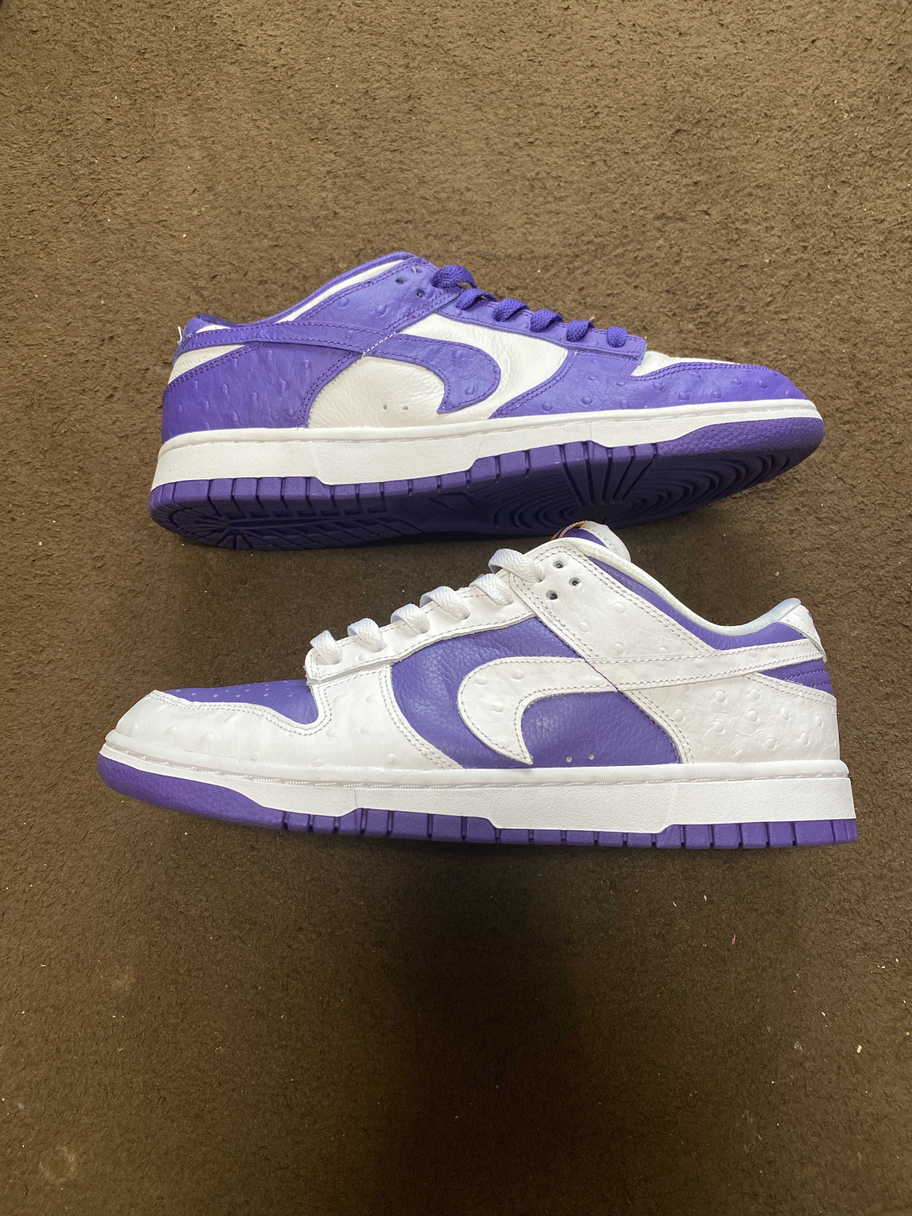 Nike Women's Dunk Low "Made You Look"