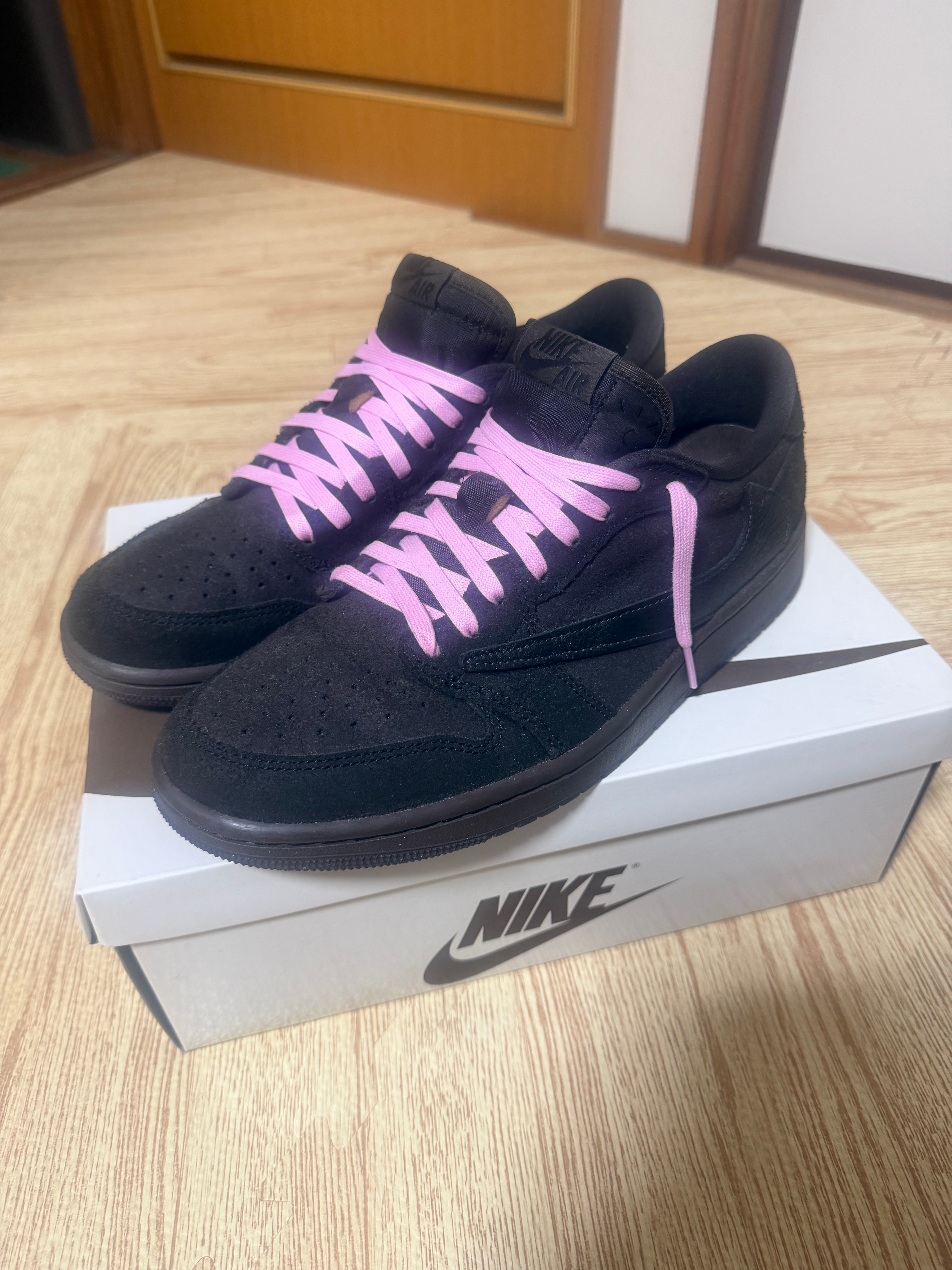 Travis Scott × Nike Air Jordan 1 Low OG SP "Velvet Brown and Dark Mocha"