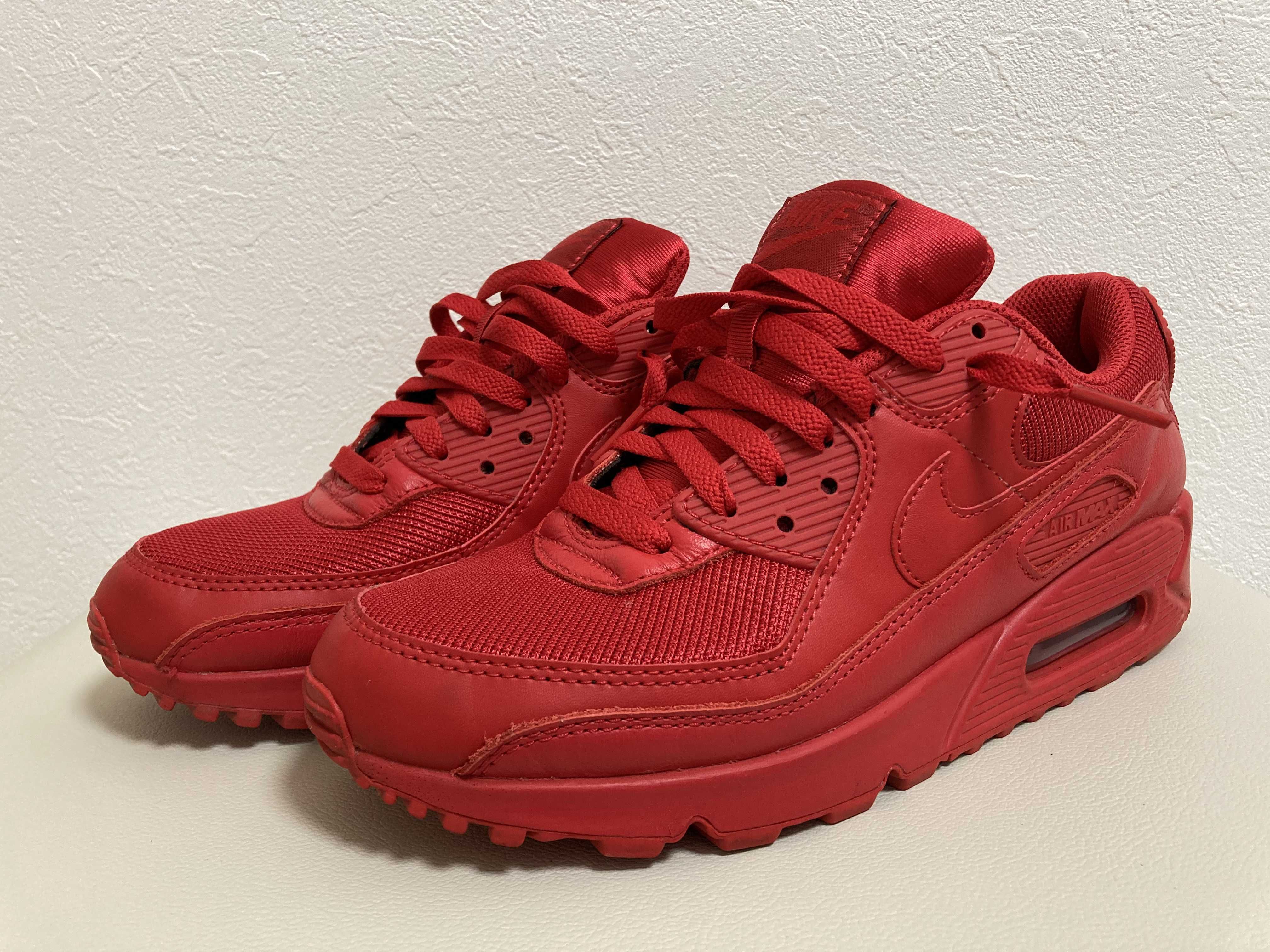 Nike Air Max 90 "University Red"