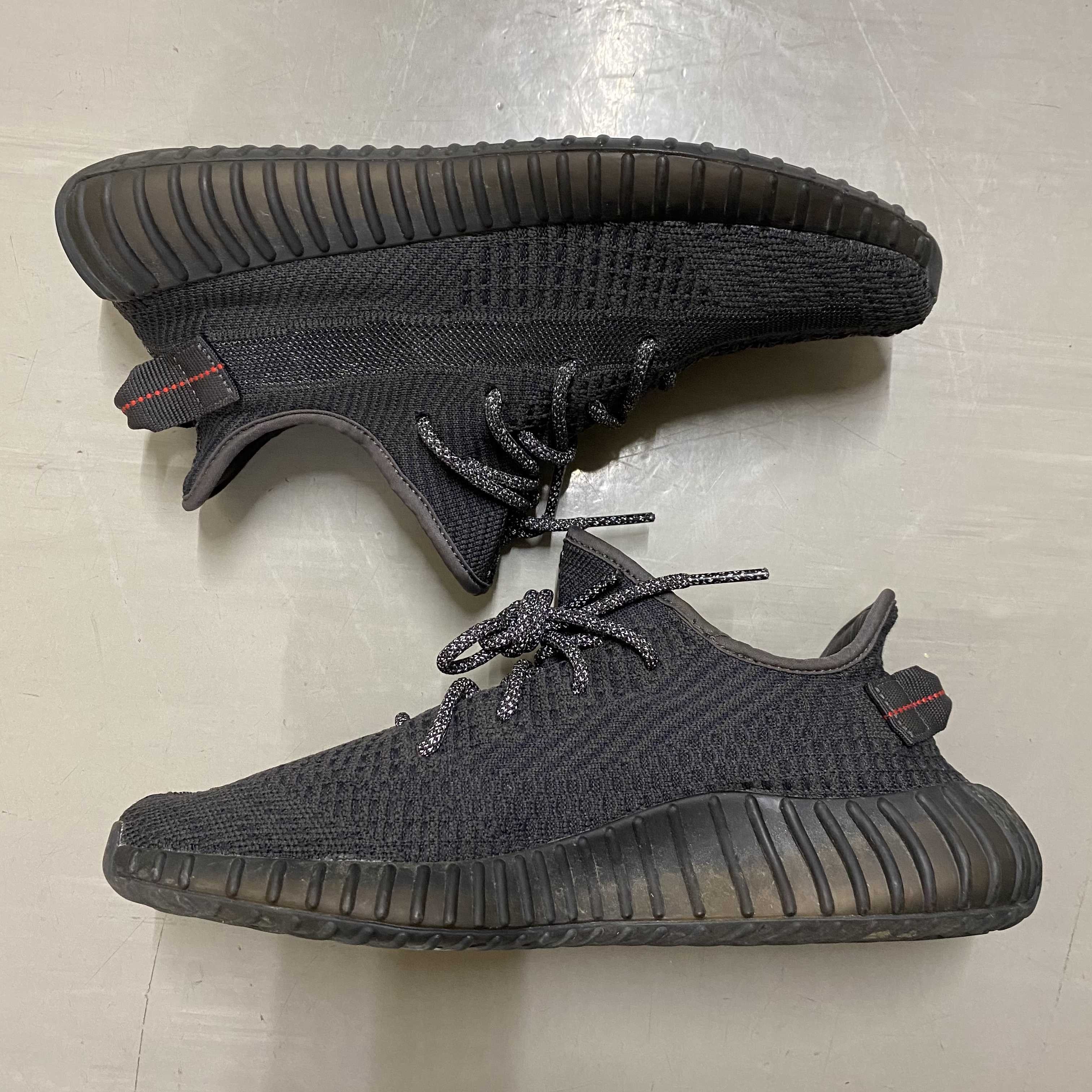 adidas YEEZY Boost 350 V2 "Black"