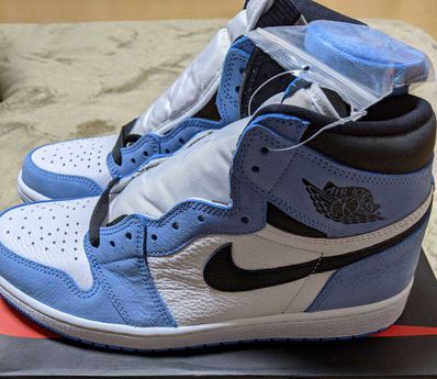 Nike Air Jordan 1 High OG "University Blue"