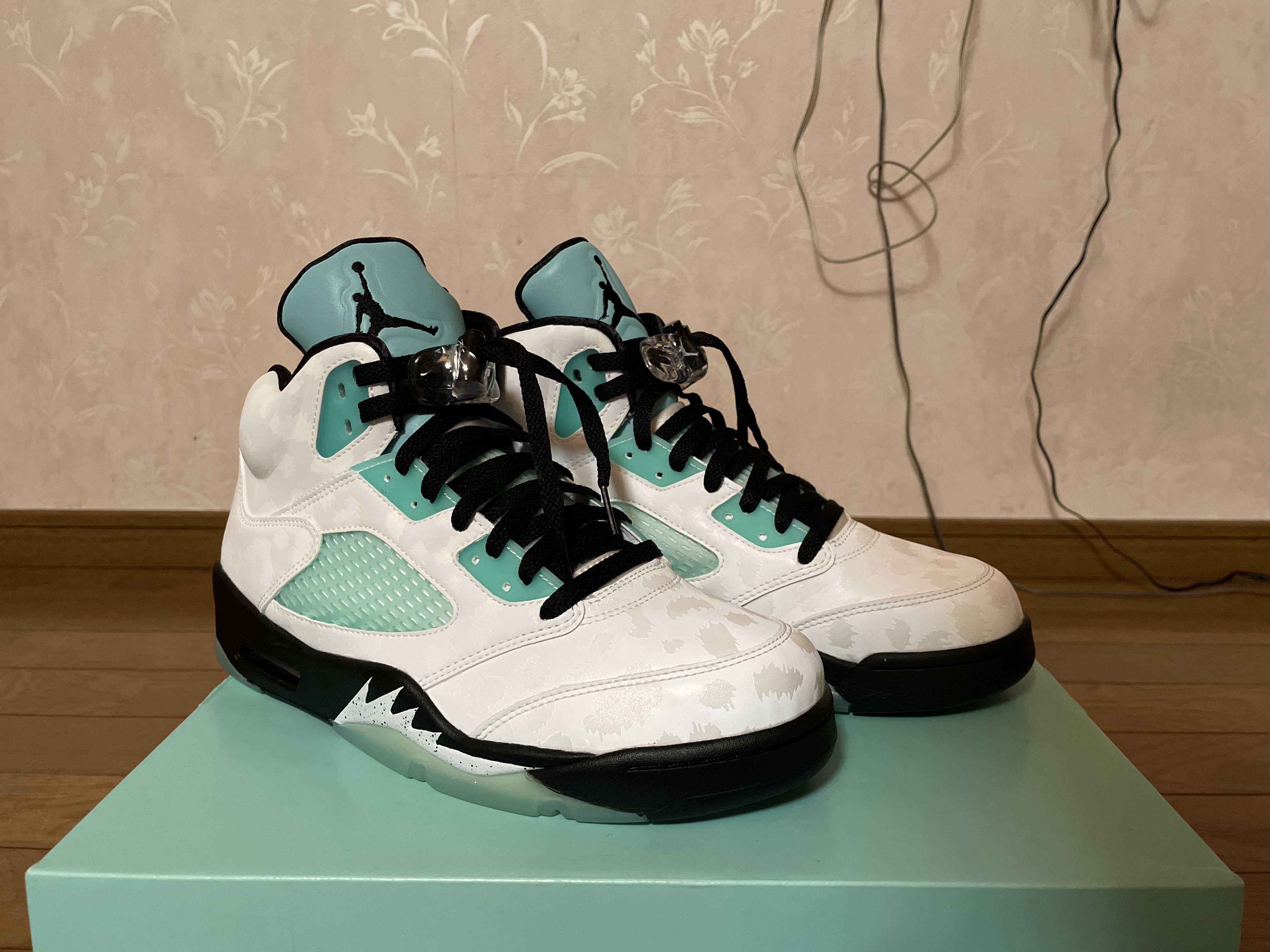 Nike Air Jordan 5 "White/Black/Island Green"