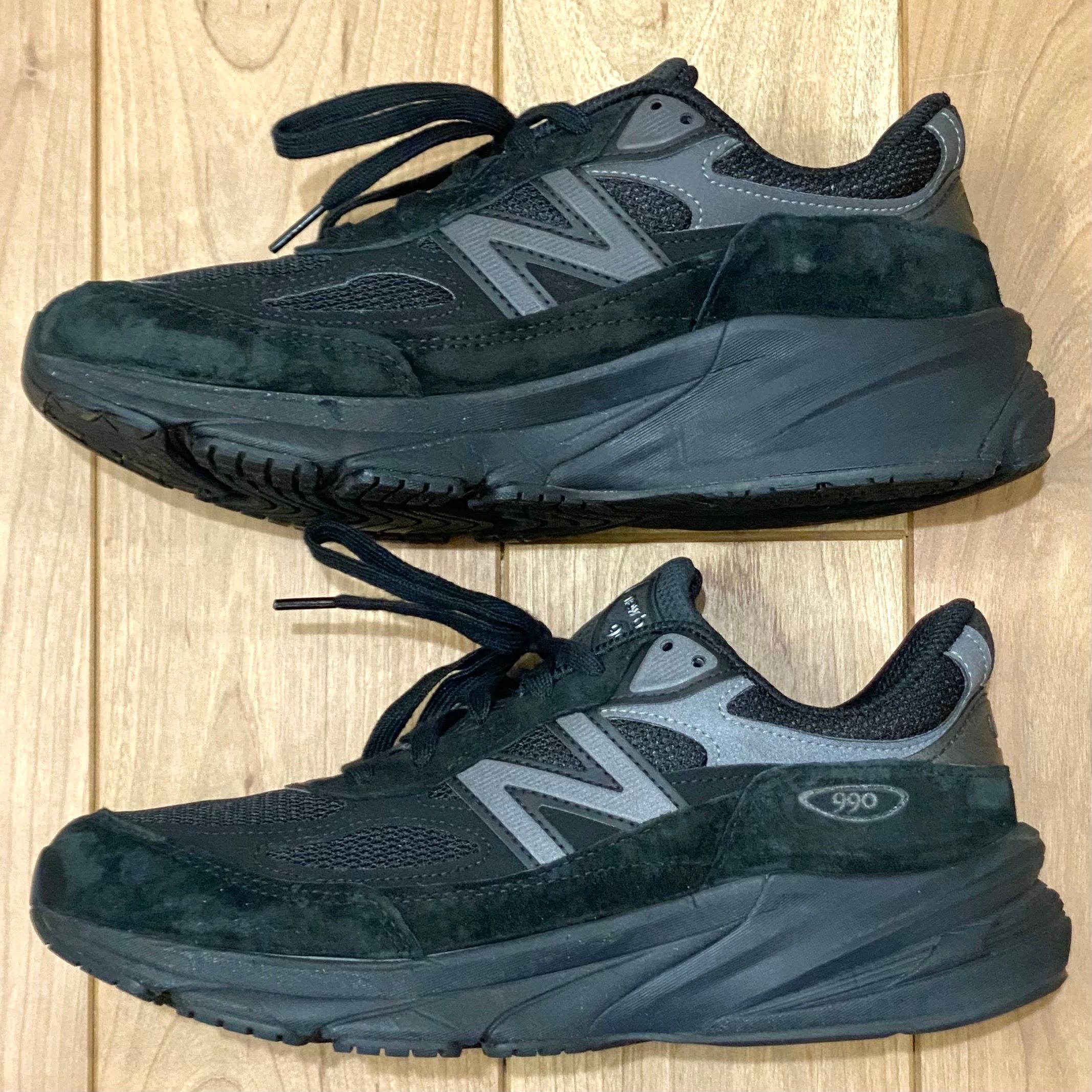 New Balance 990V6 "Triple Black"