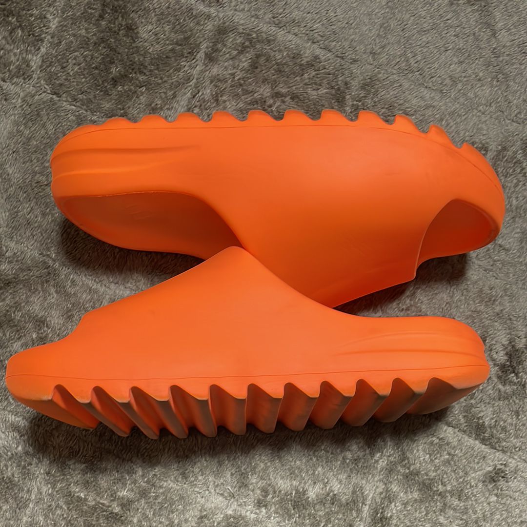 adidas YEEZY Slide "Enflame Orange"