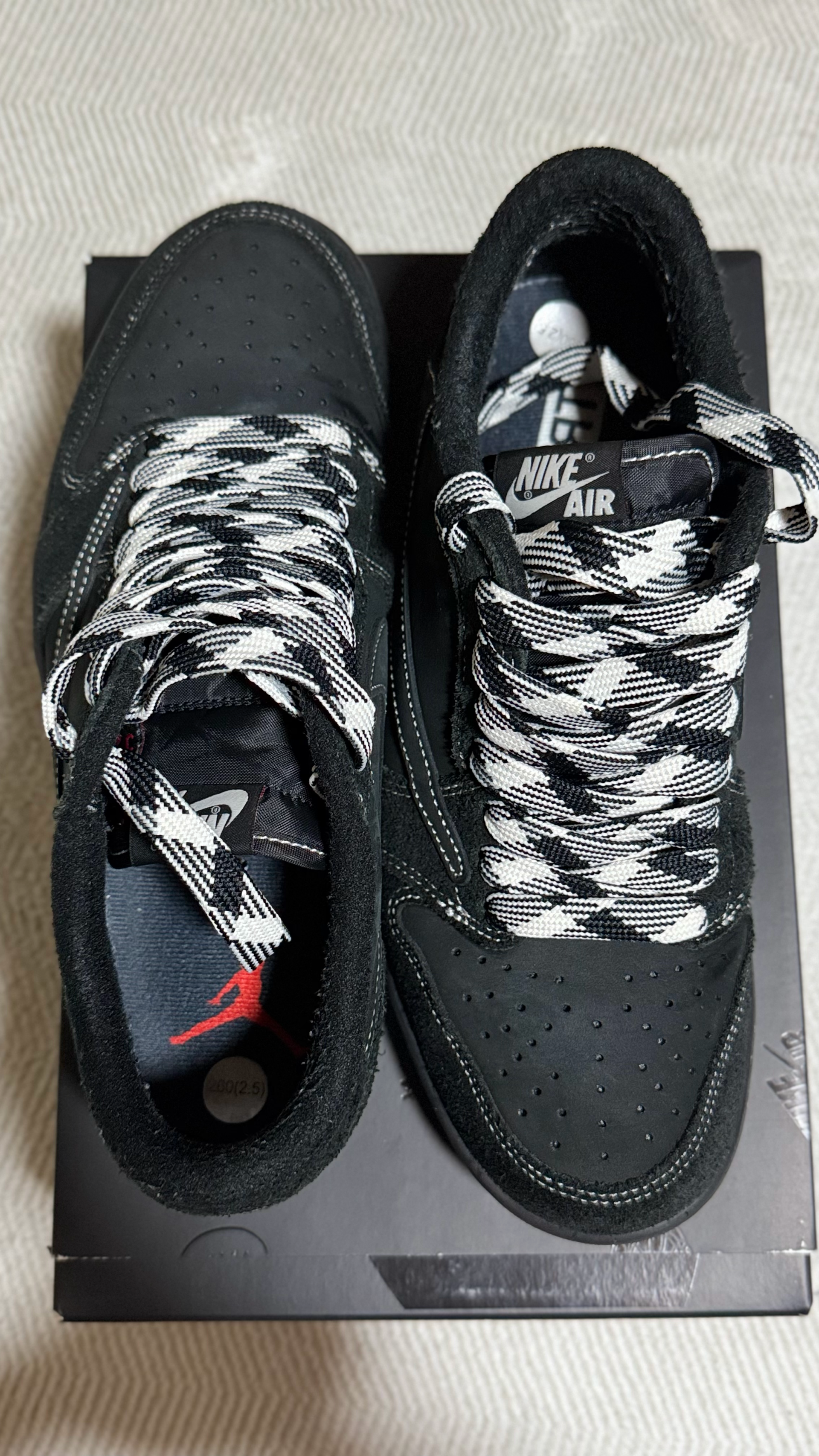Travis Scott × Nike Air Jordan 1 Low OG SP "Black Phantom"