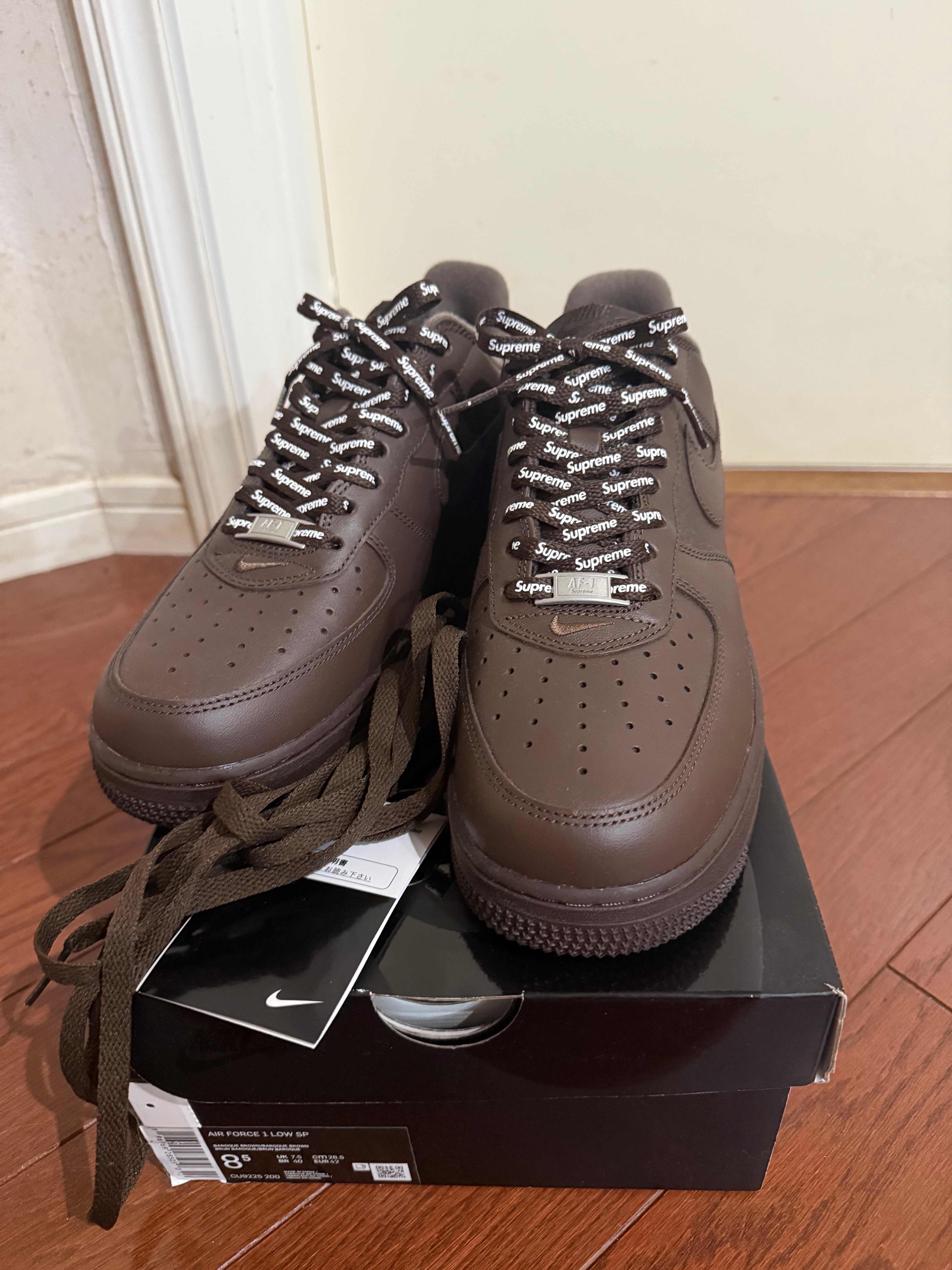 Supreme × Nike Air Force 1 Low "Baroque Brown"