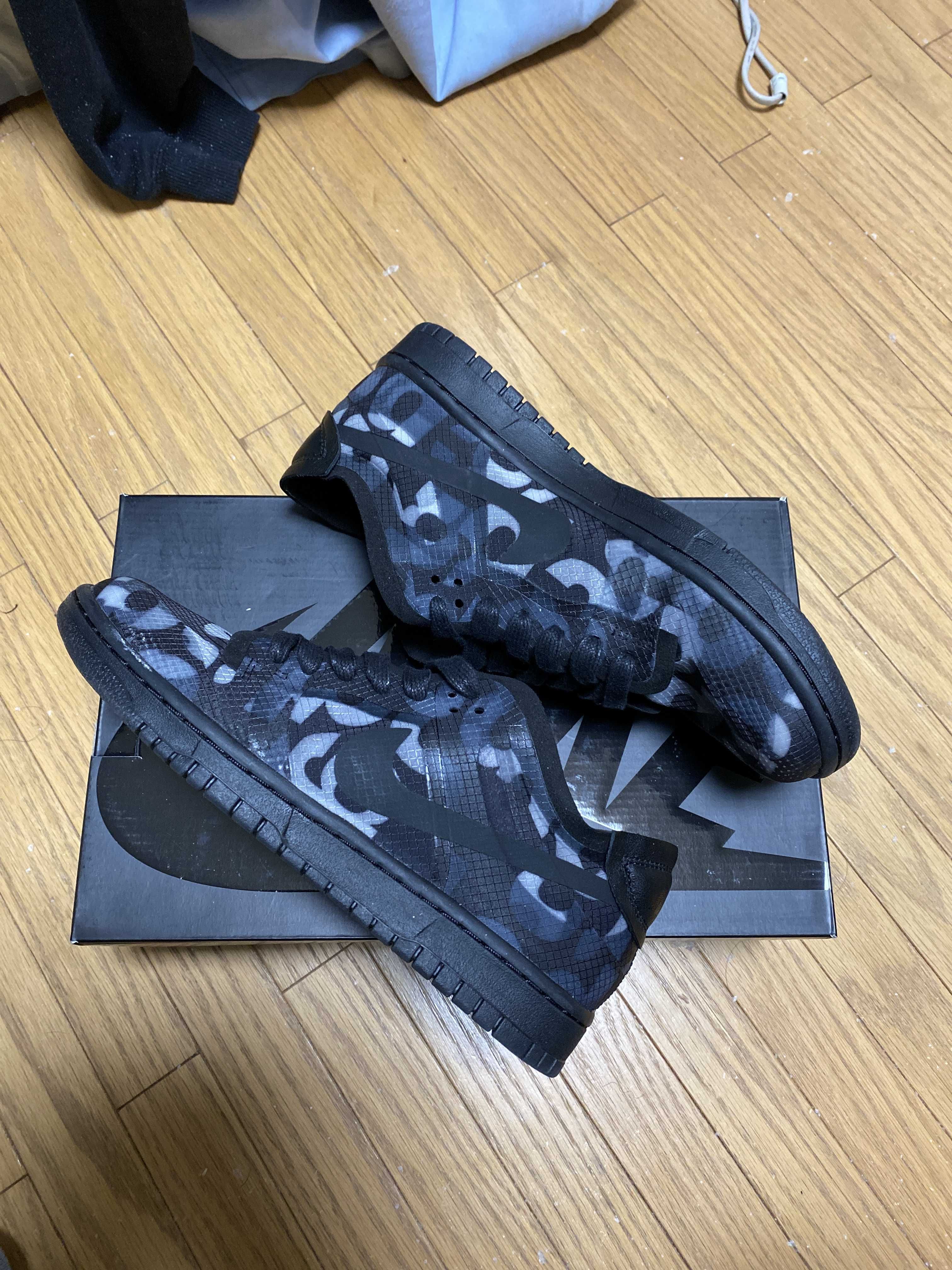 COMME des GARCONS × NIKE DUNK LOW Women's "BLACK/BLACK"