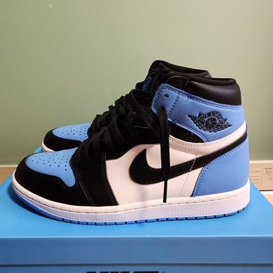 Nike Air Jordan 1 Retro High OG "University Blue/UNC Toe"