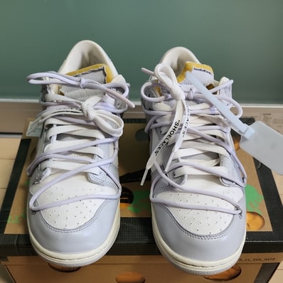 Off-White × Nike Dunk Low 1 of 50 "Lot.49"