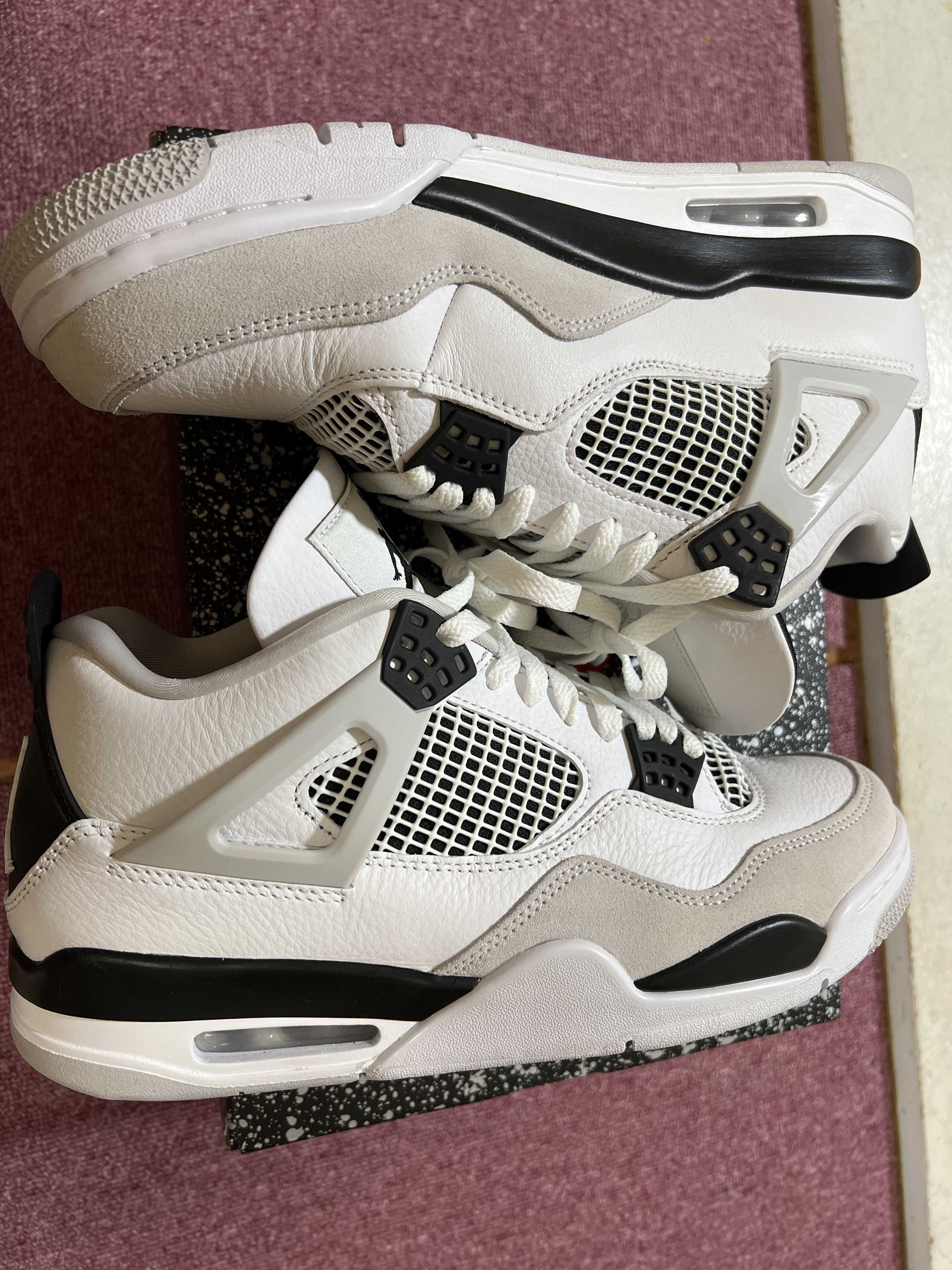 Nike Air Jordan 4 "Military Black"