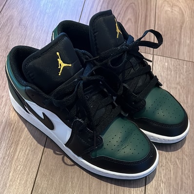 Nike GS Air Jordan 1 Low "Green Toe"
