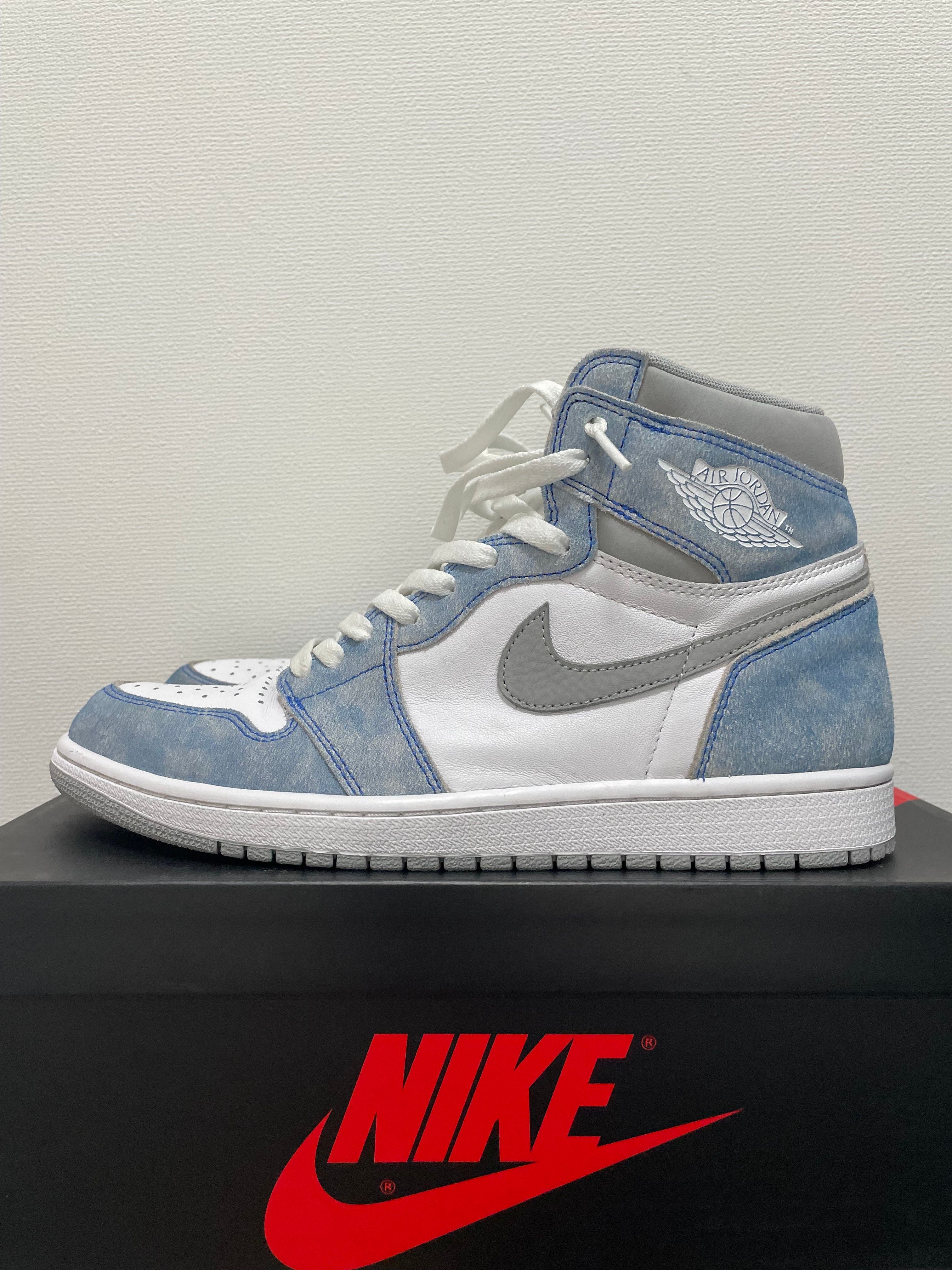 Nike Air Jordan 1 High OG "Hyper Royal"