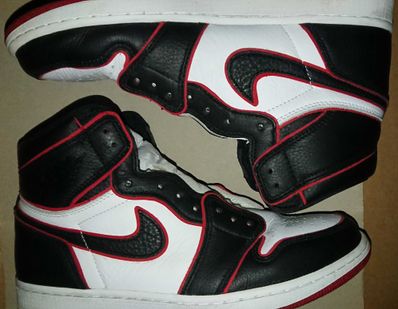 Nike Air Jordan 1 Retro High OG "Blood Line"